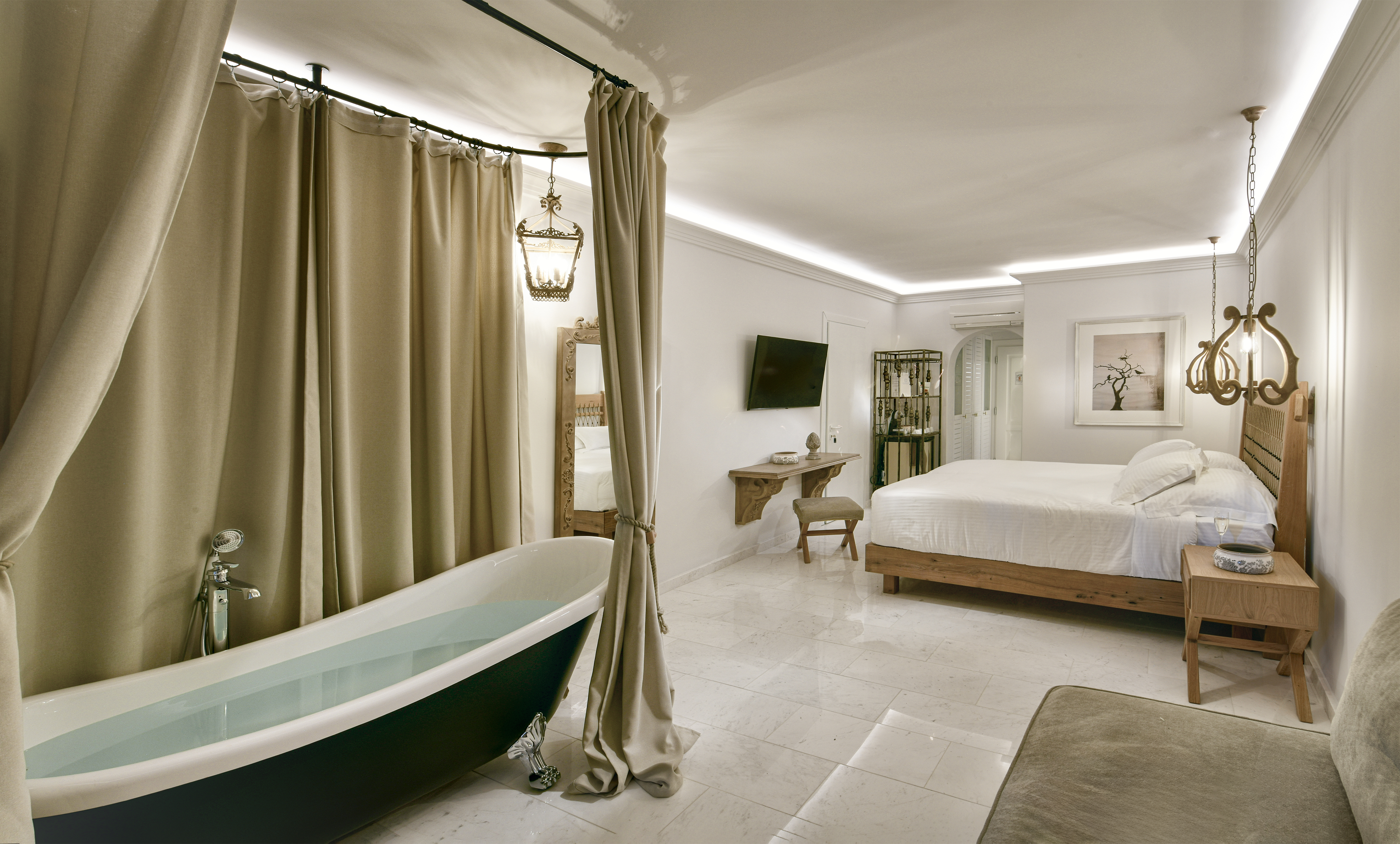 Suite Three Bedrooms with Private Pool