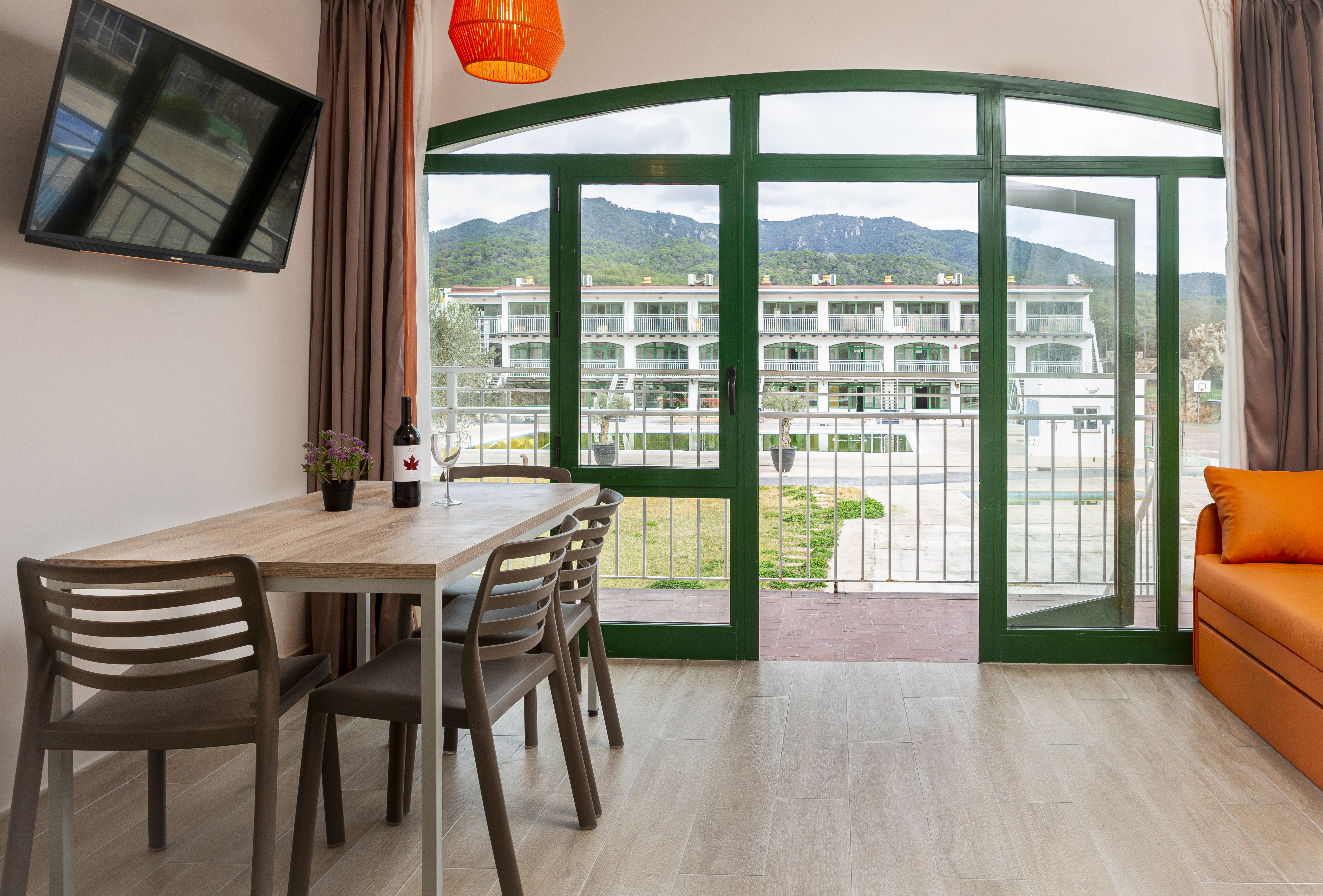 Apartment Capacity 5 Two Bedrooms