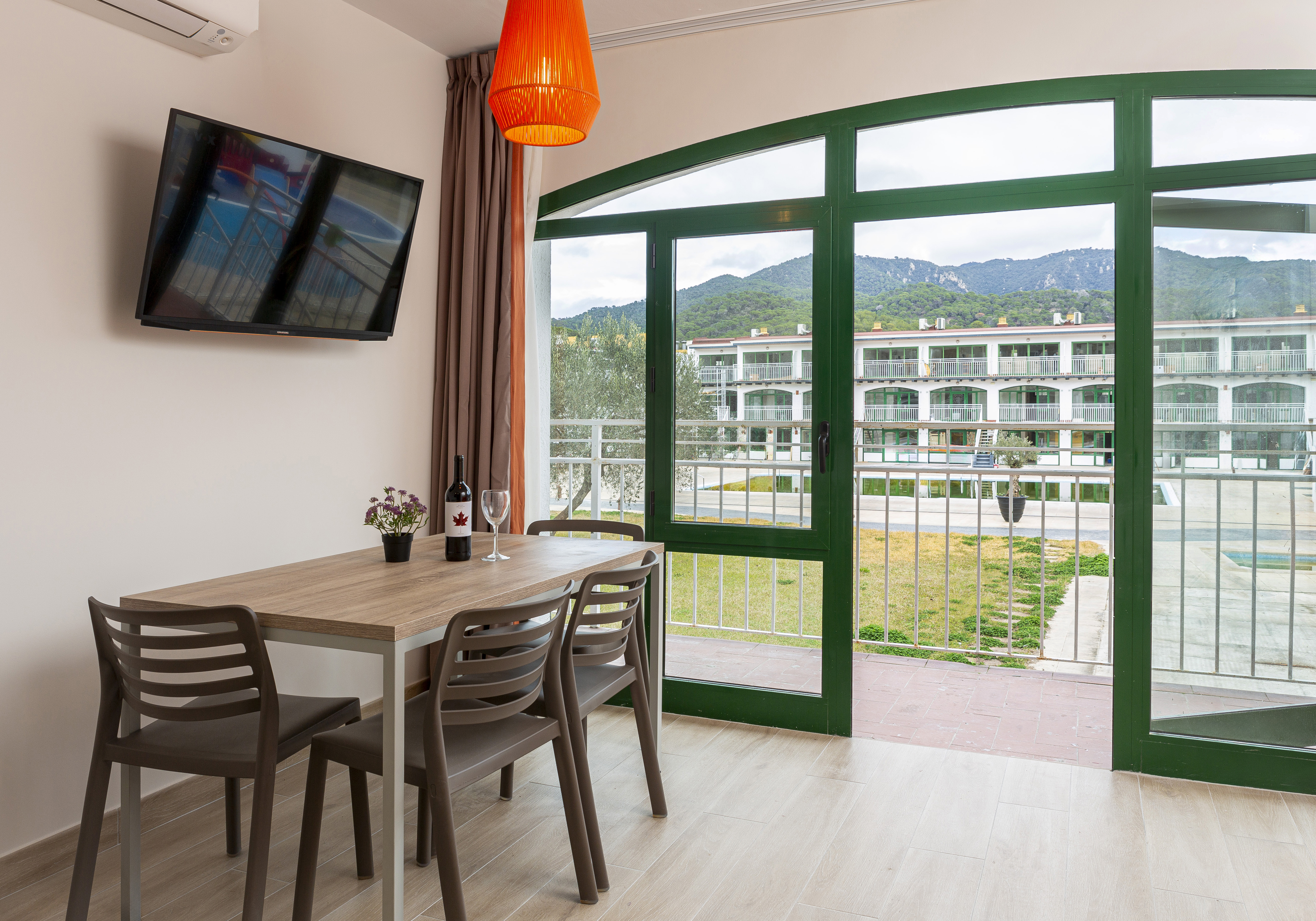 Apartment Capacity 5 Two Bedrooms