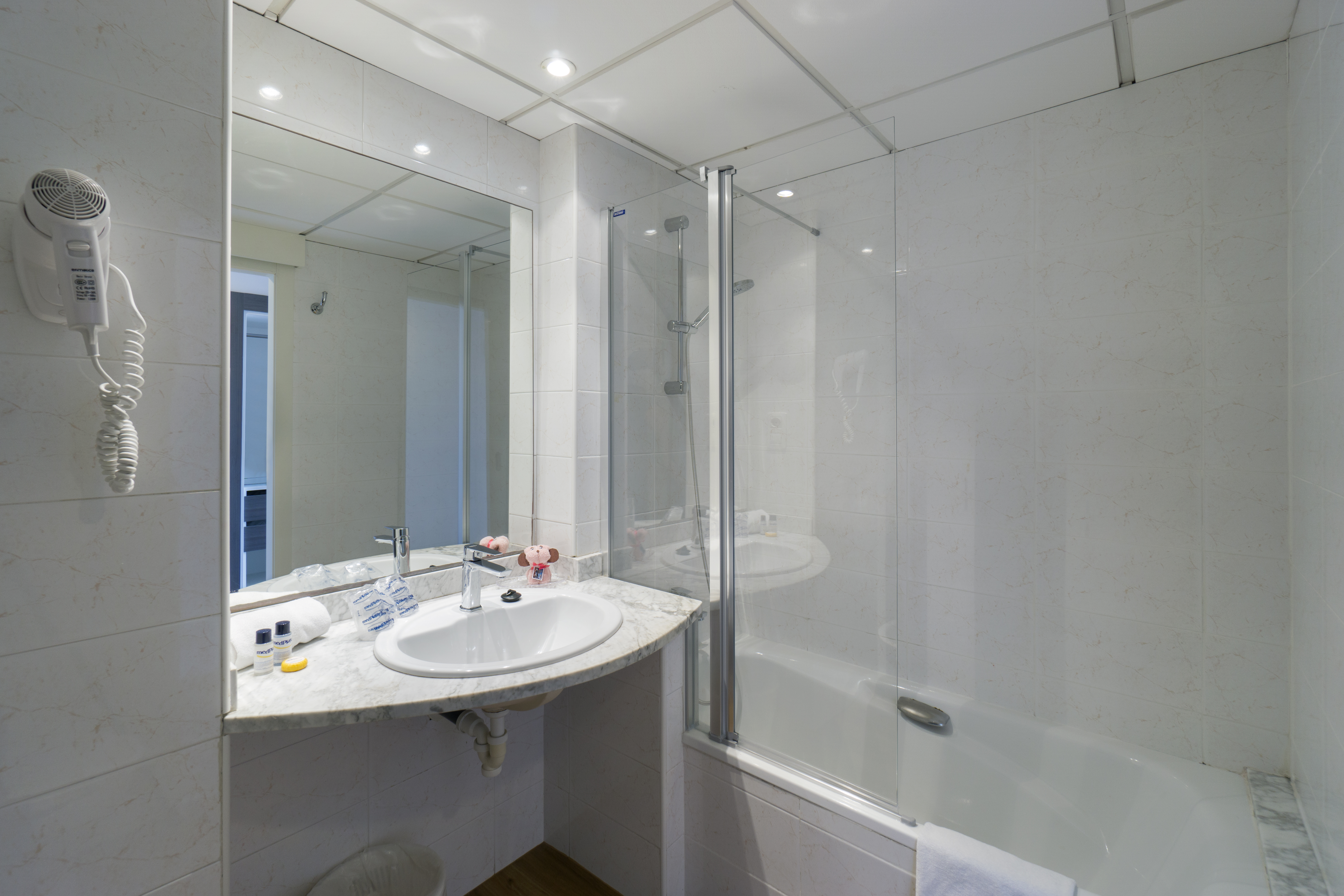 Double or Twin Sea View