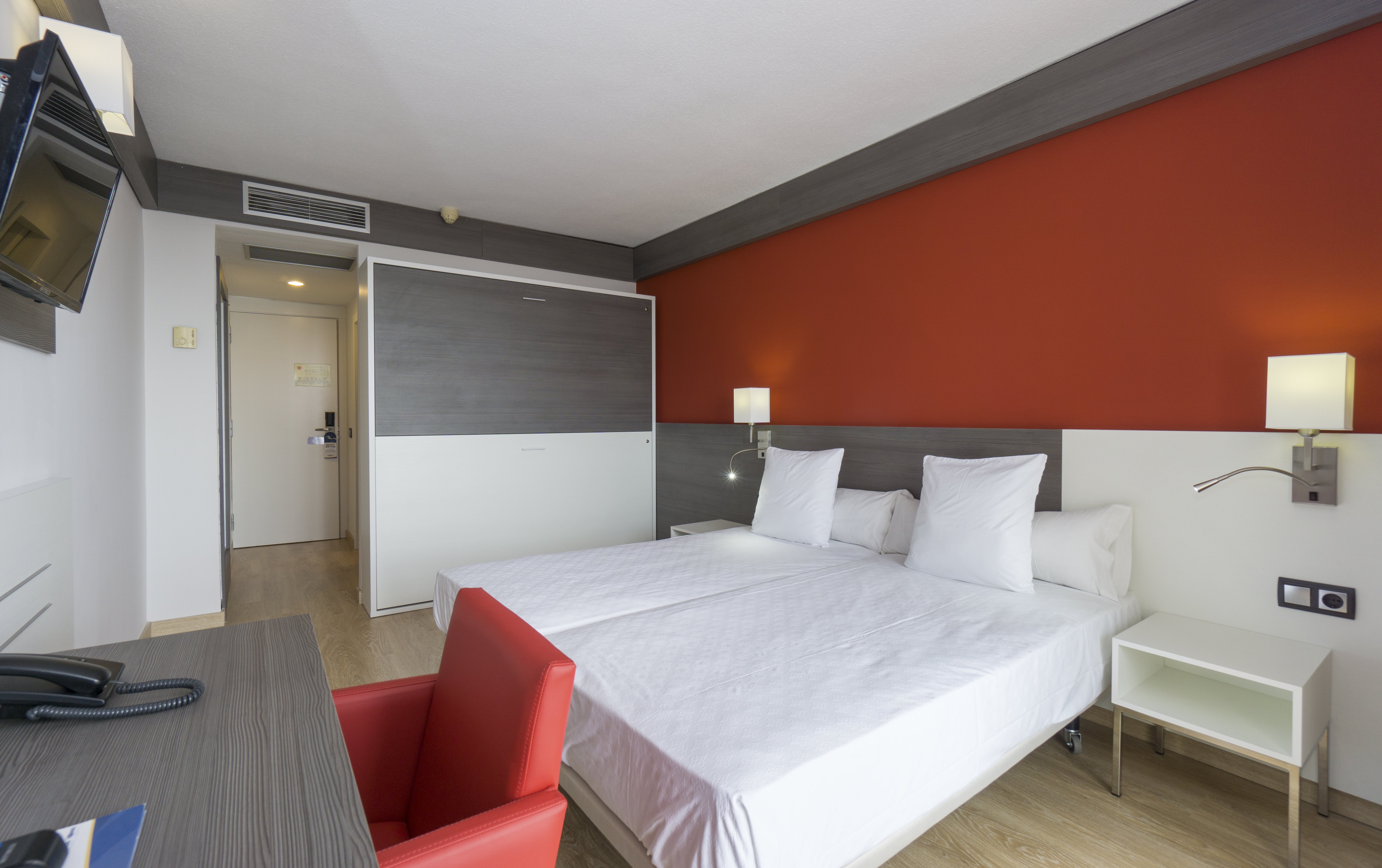 Double or Twin Standard