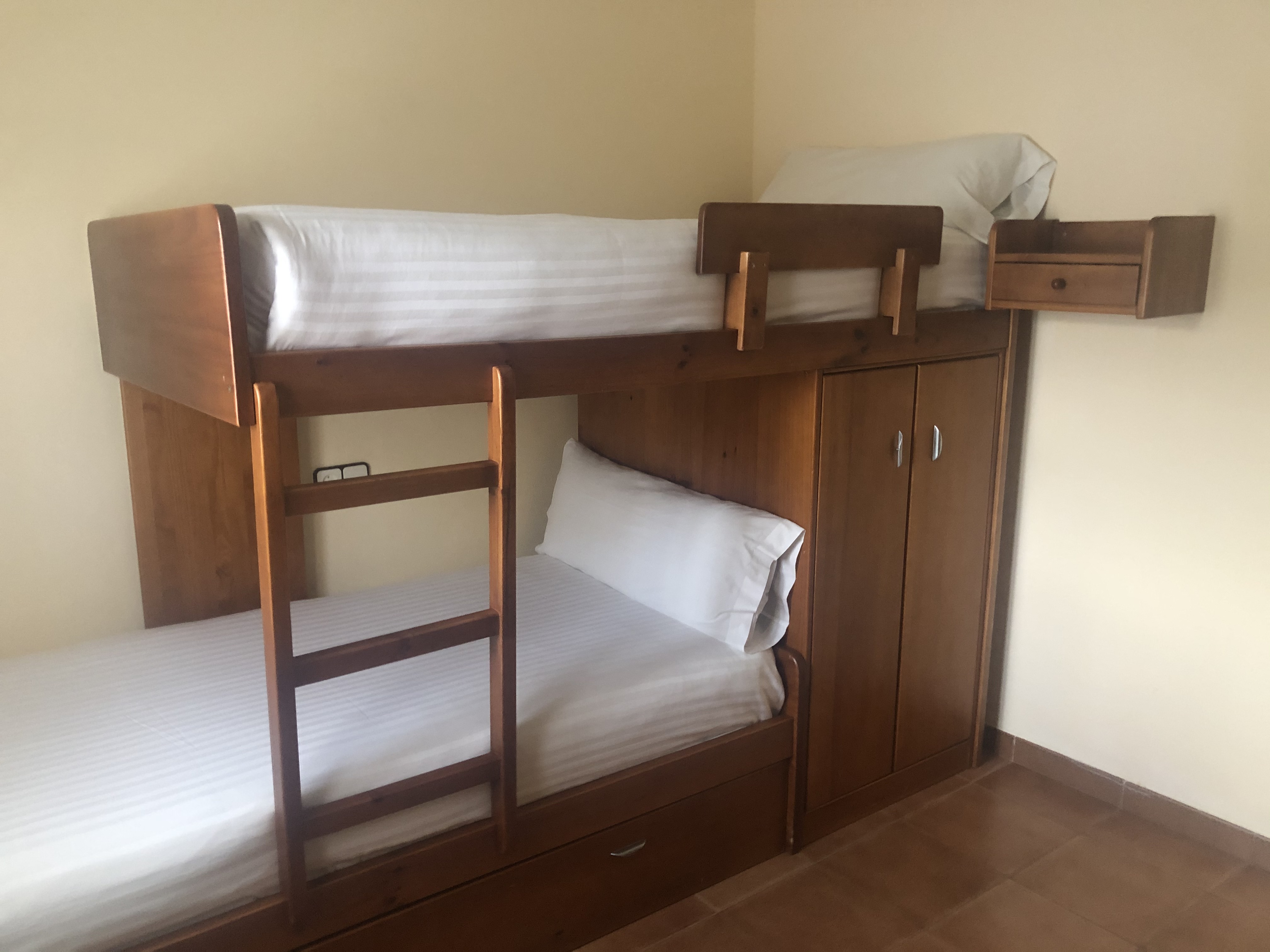 Apartment Capacity 6 Three Bedroom