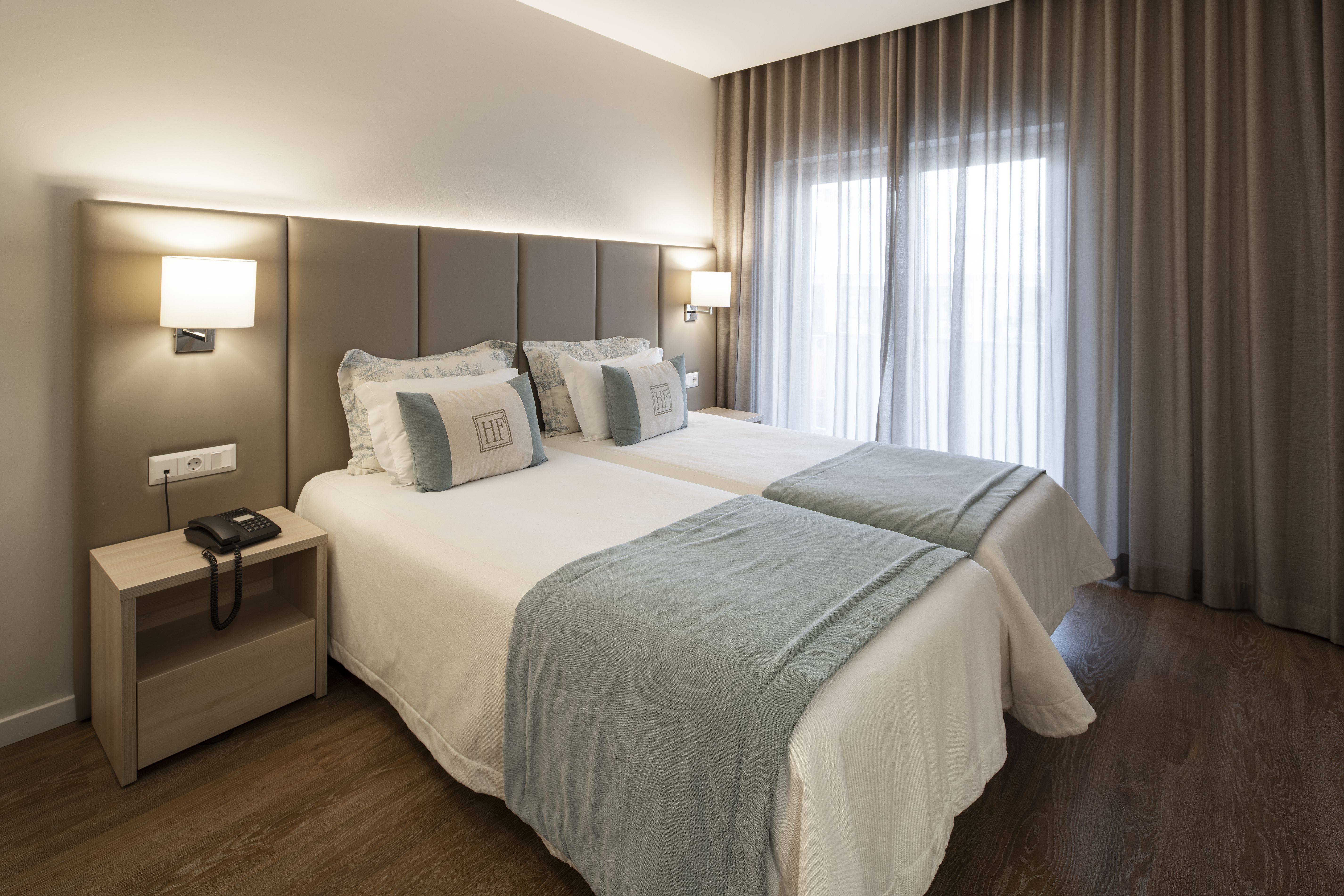 Double or Twin Standard