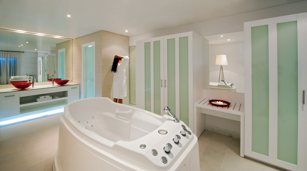 Suite Three Bedrooms with Private Pool