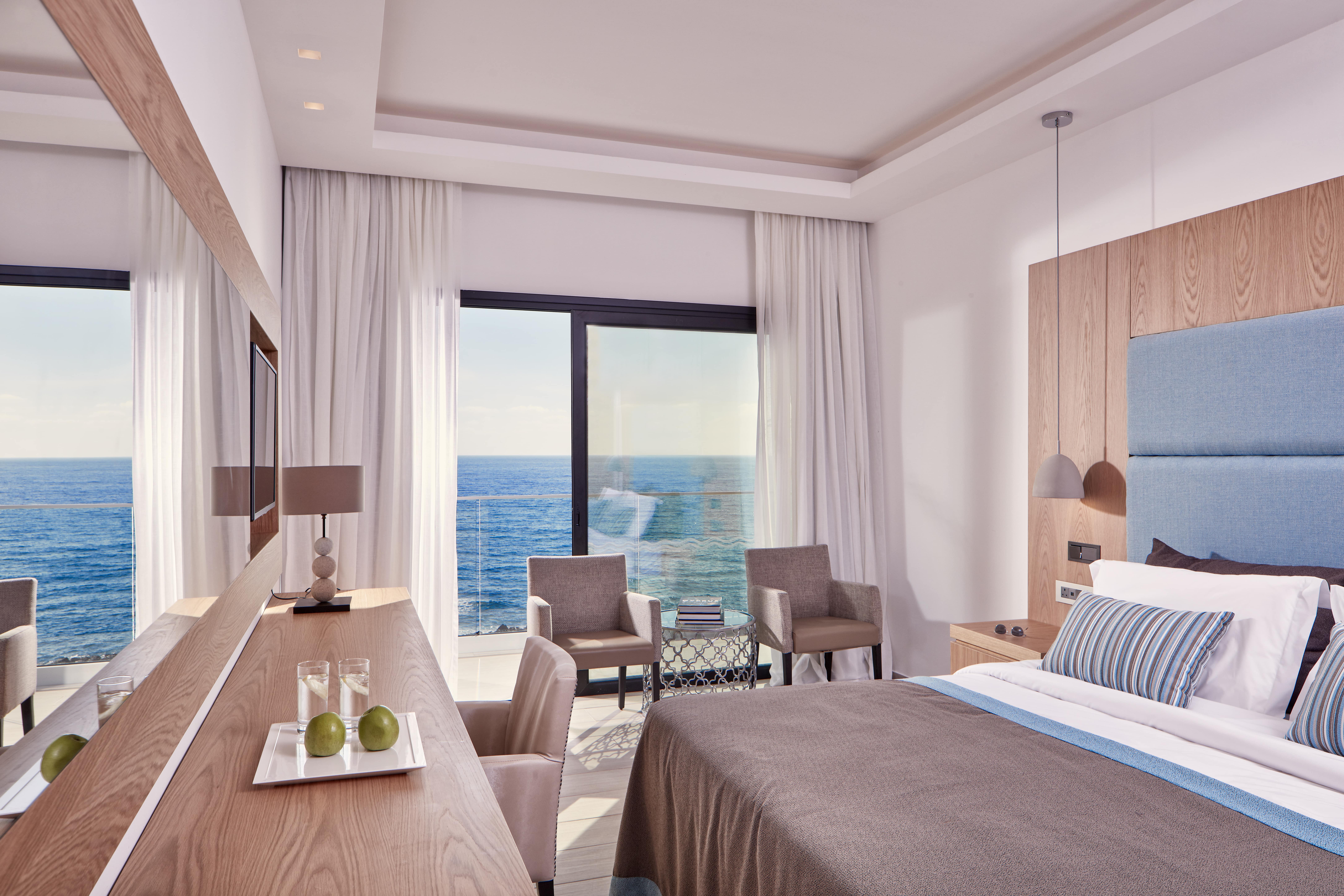 Double Superior Sea View