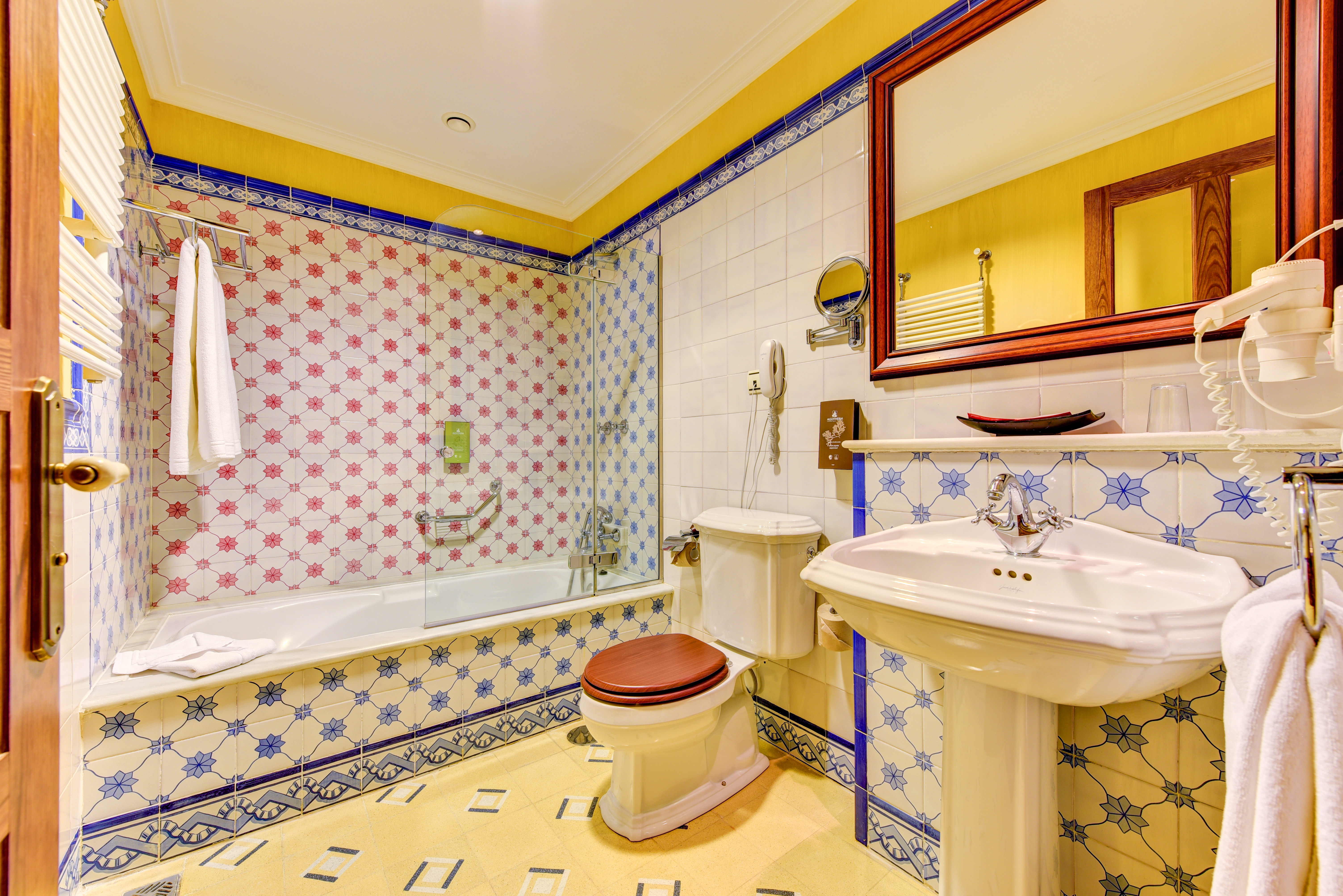 Double or Twin Standard