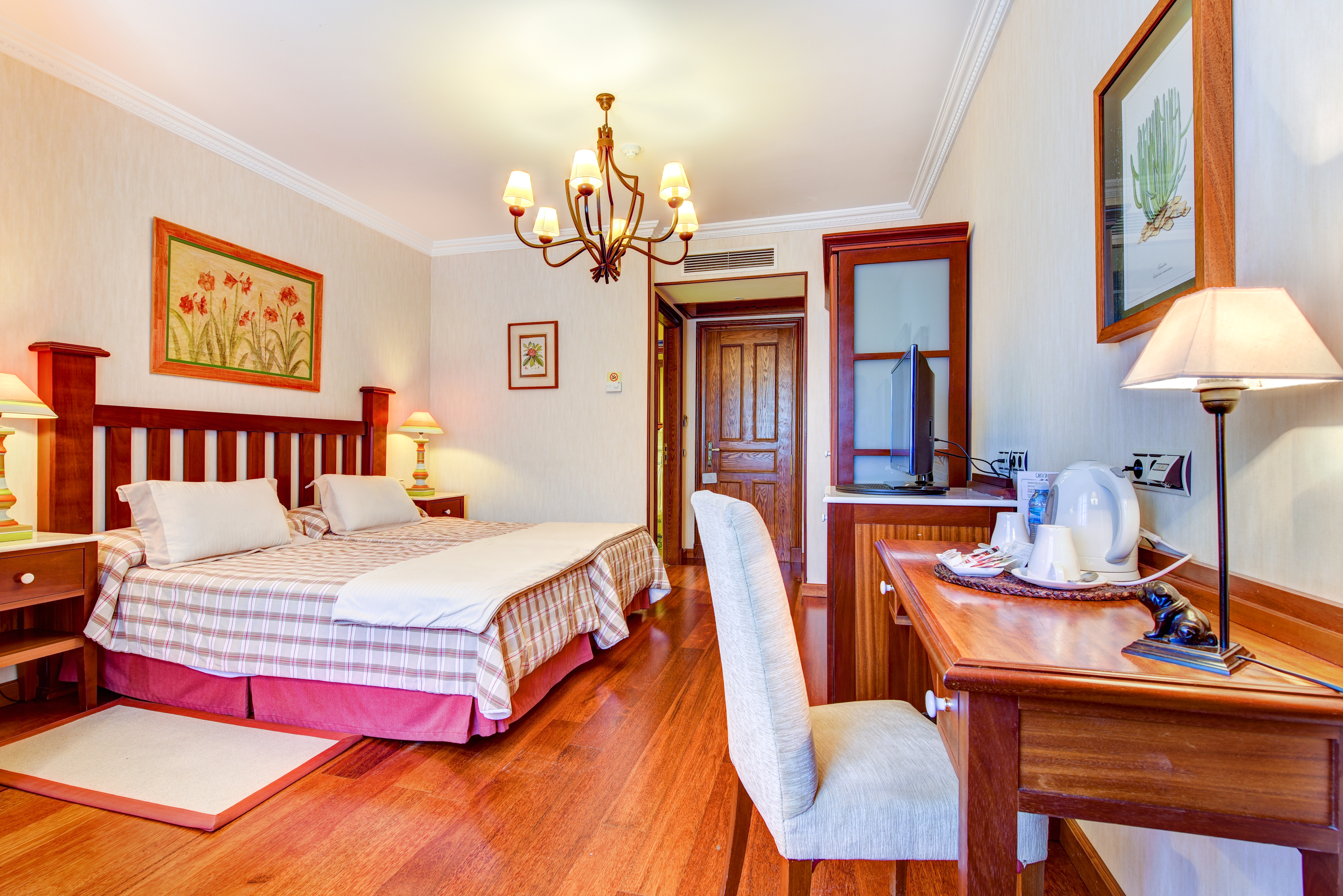 Double or Twin Standard