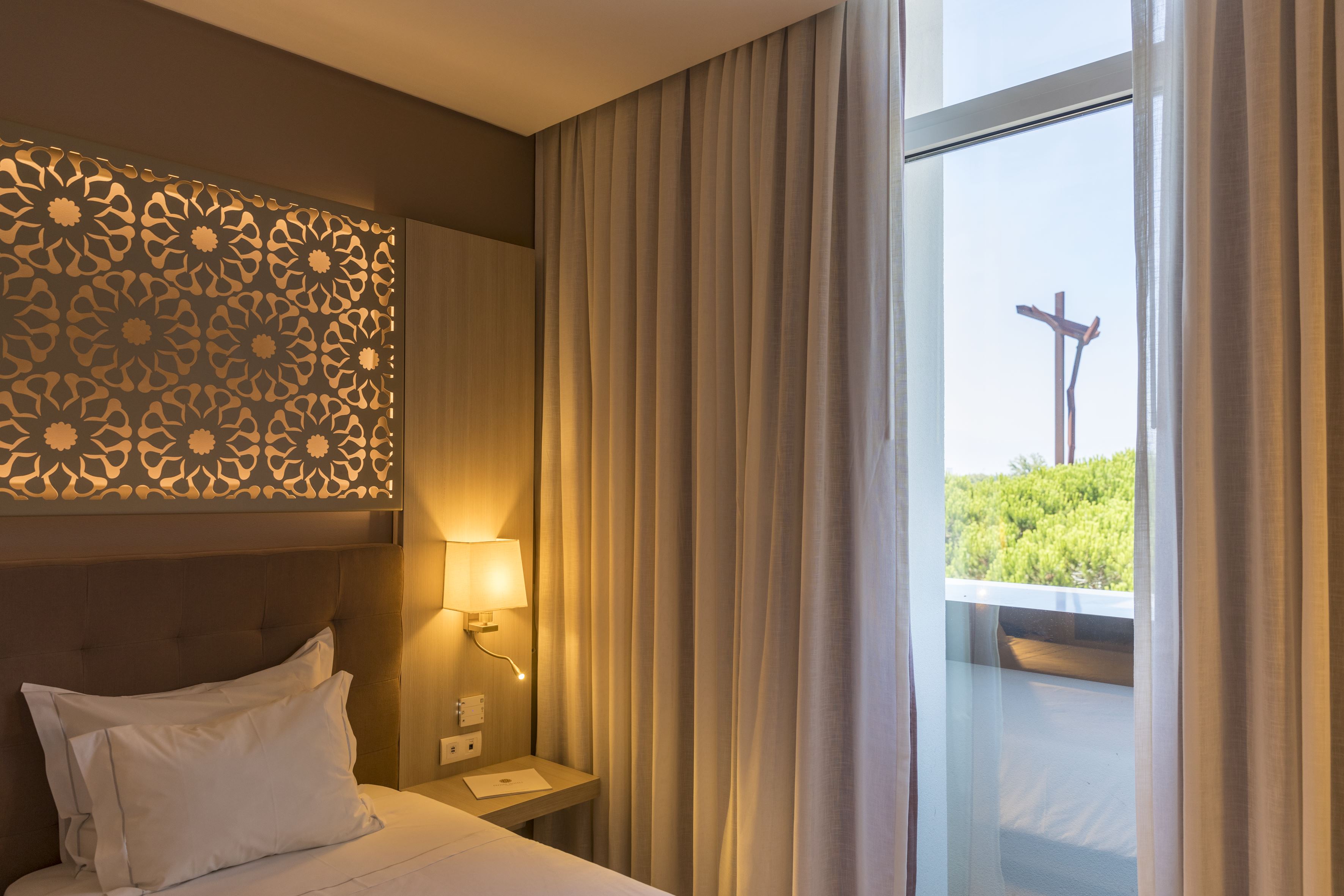 Double Deluxe with Views