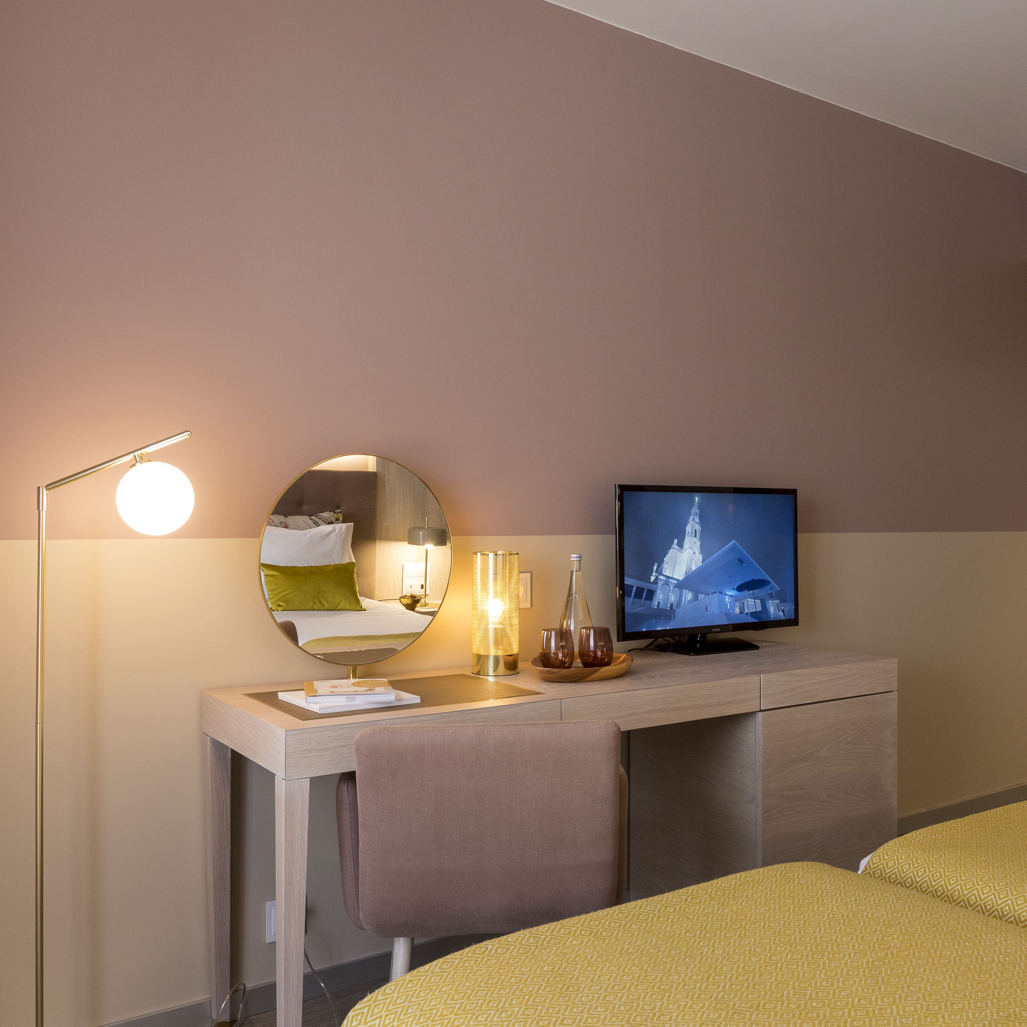 Twin Deluxe with Views