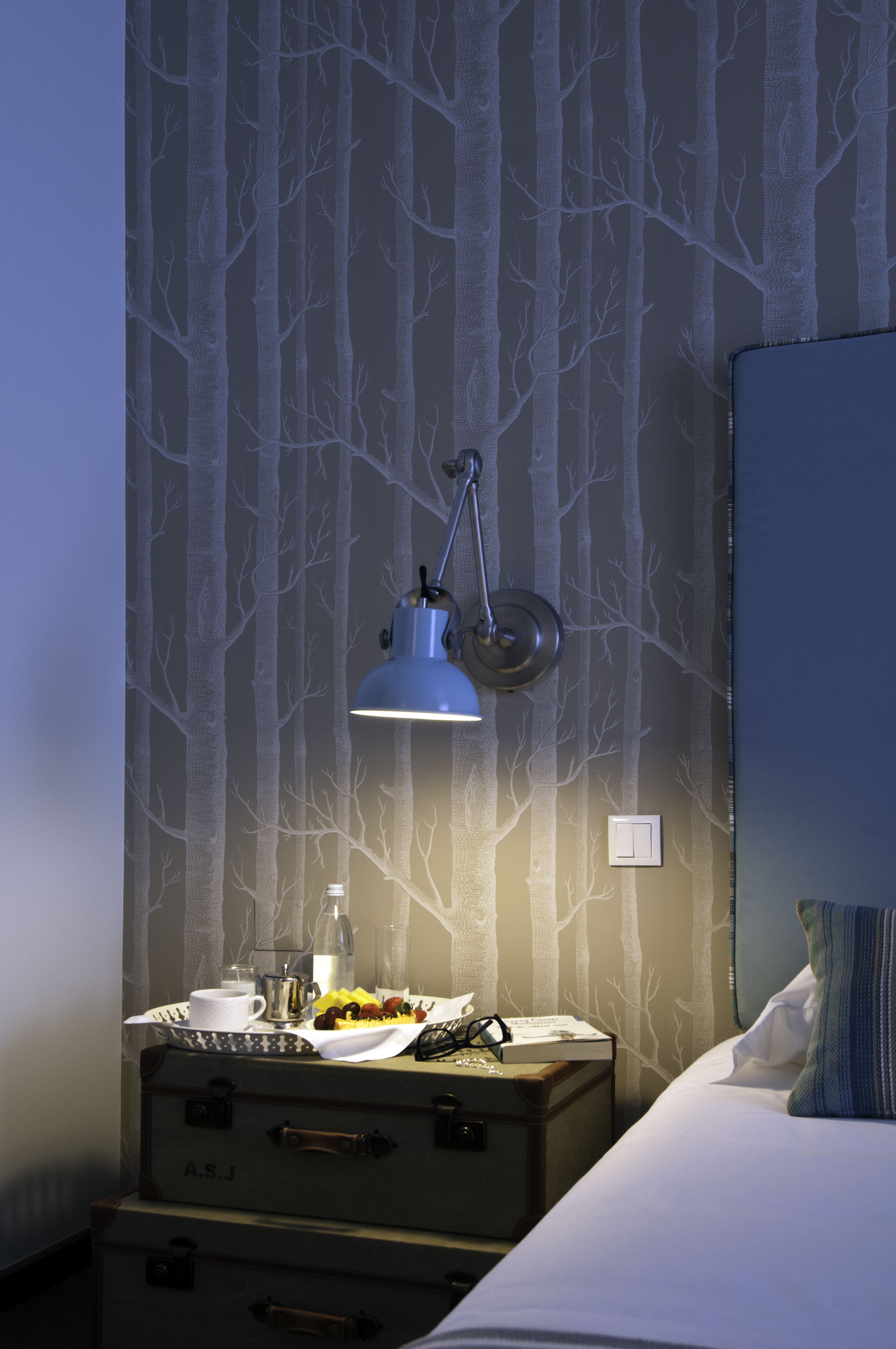 Room Connecting Room