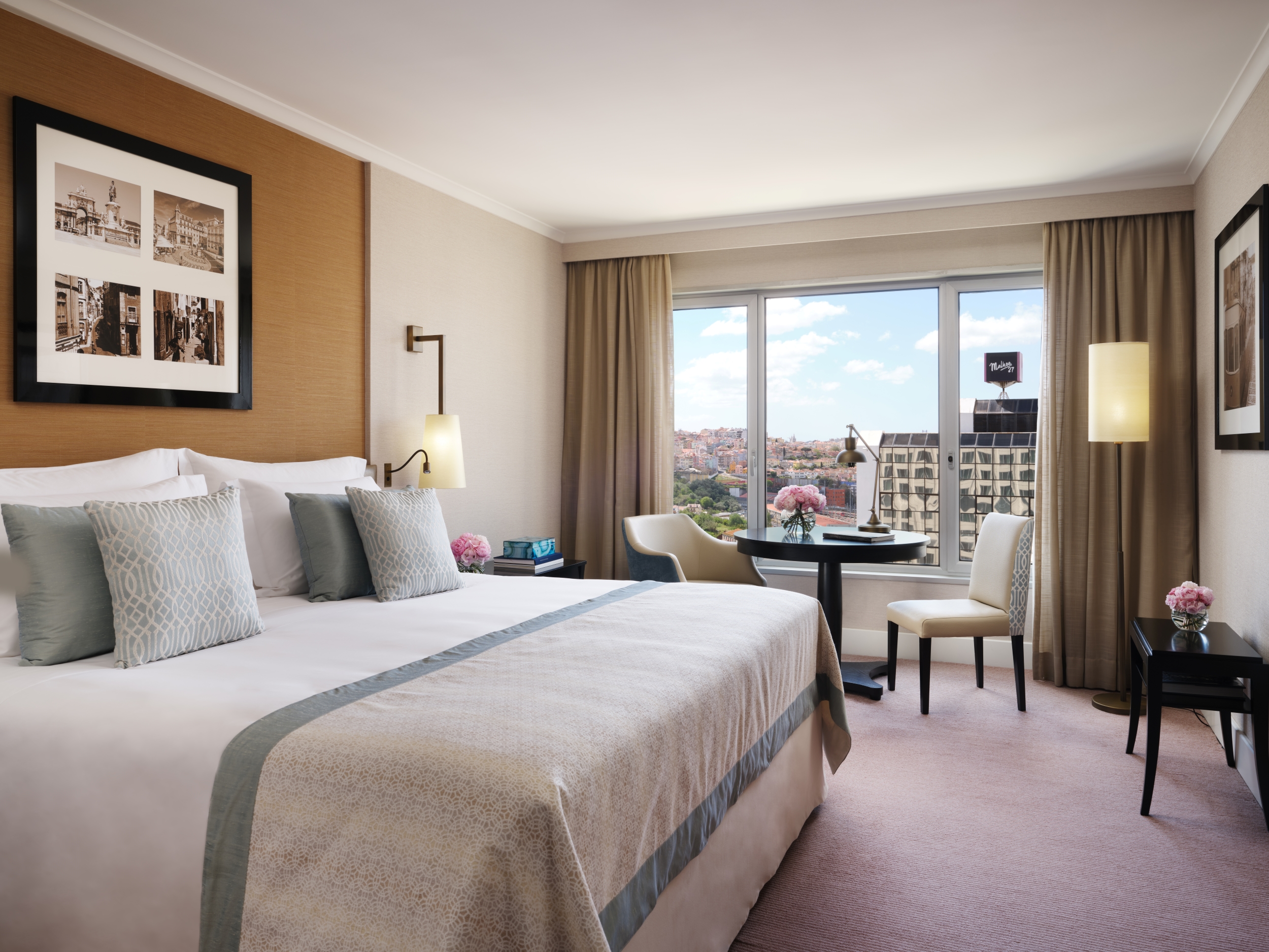 Room Deluxe City View