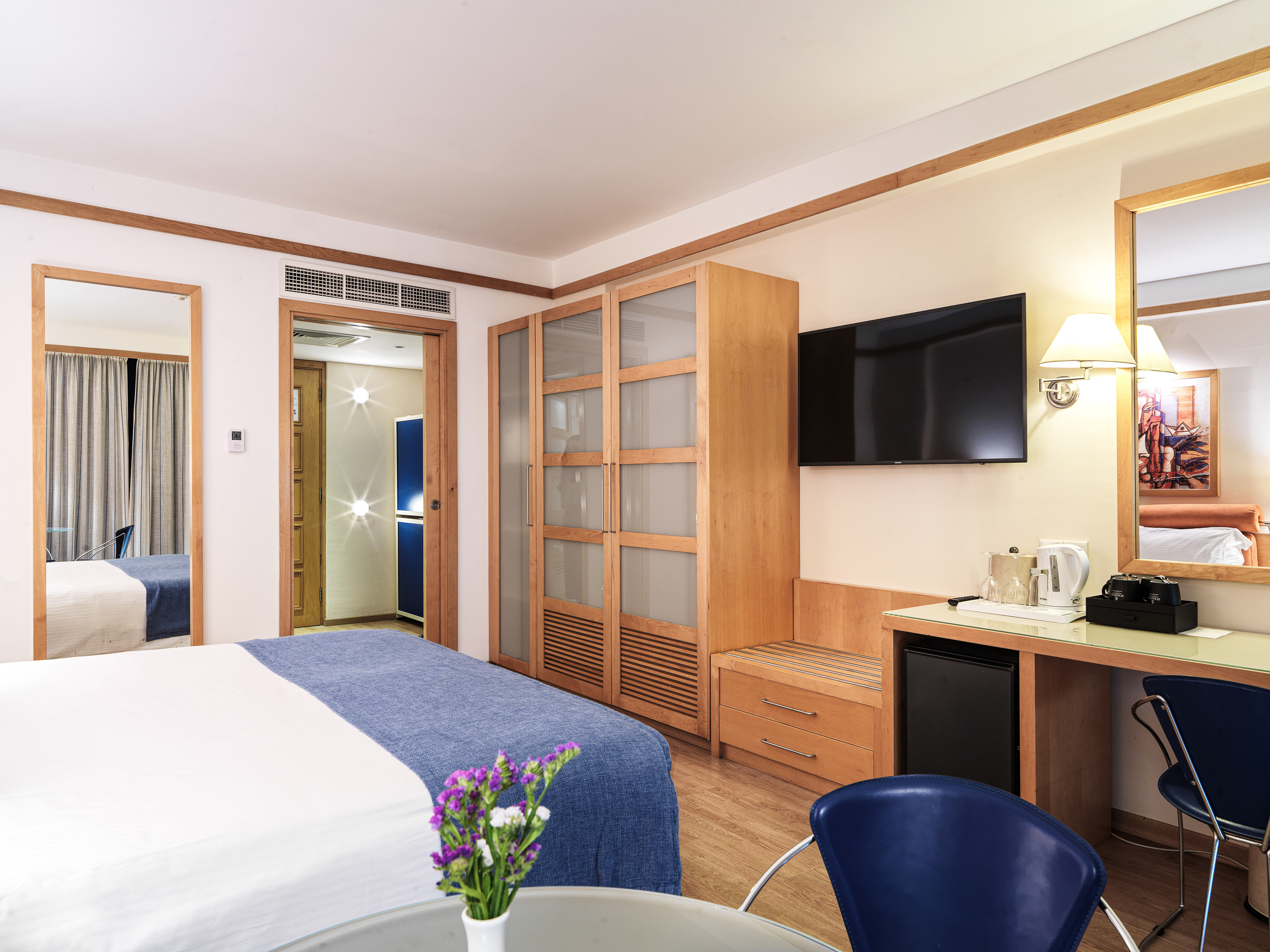 Double or Twin Executive