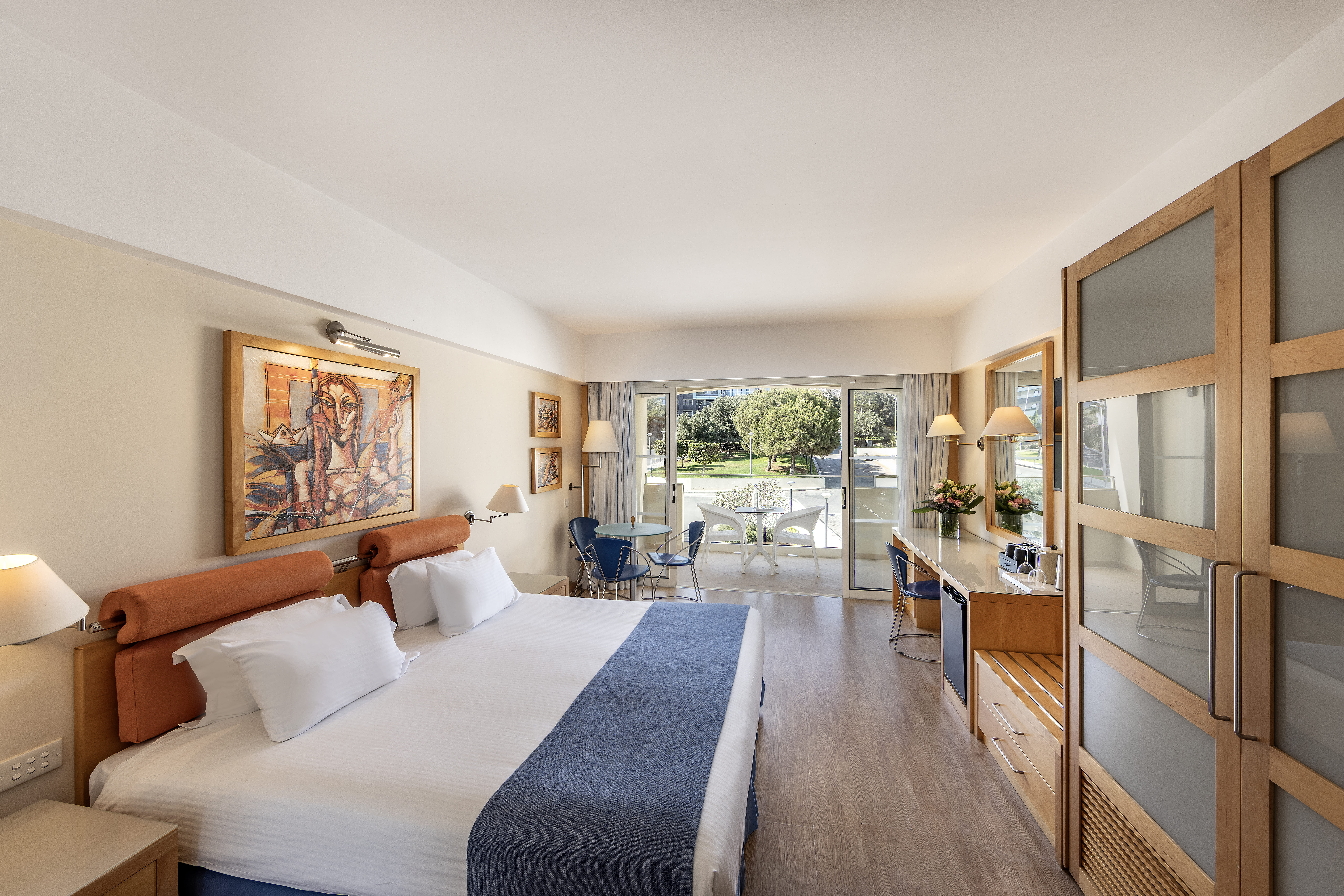 Double or Twin Executive