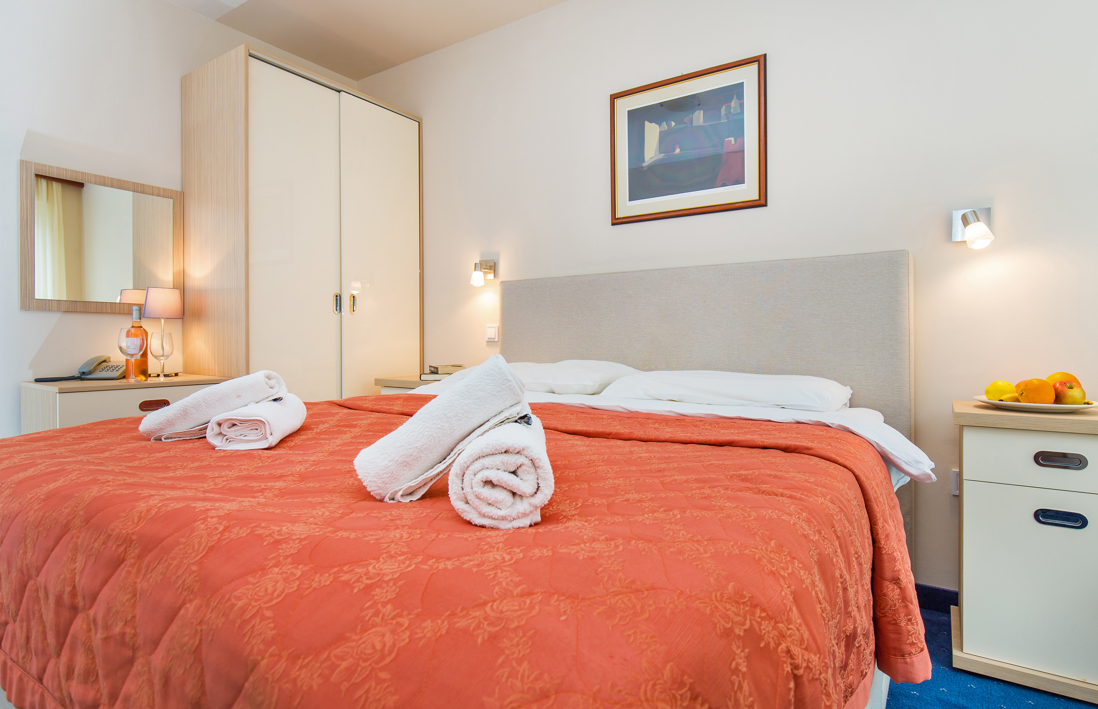 Double or Twin Standard