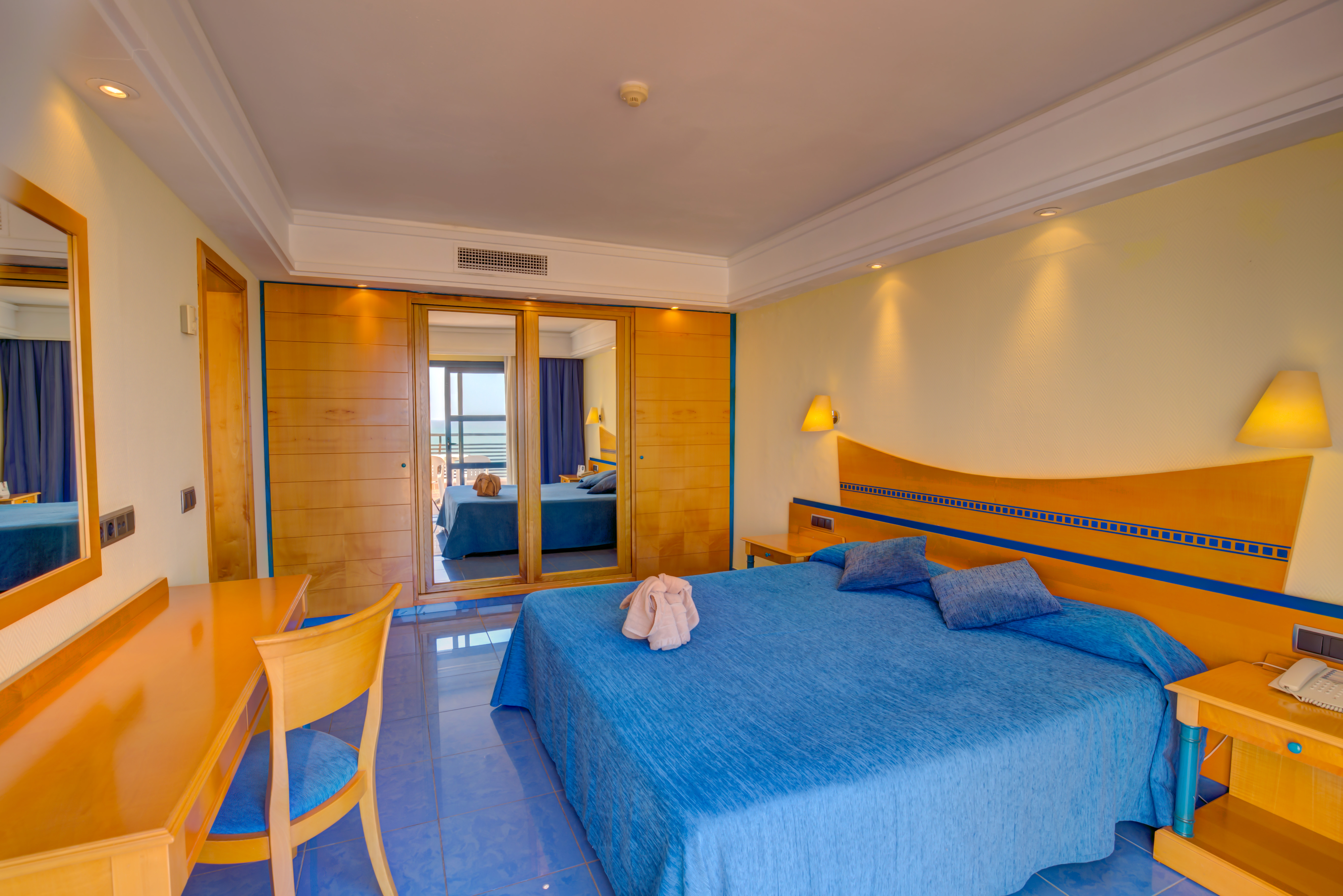 Double or Twin Standard