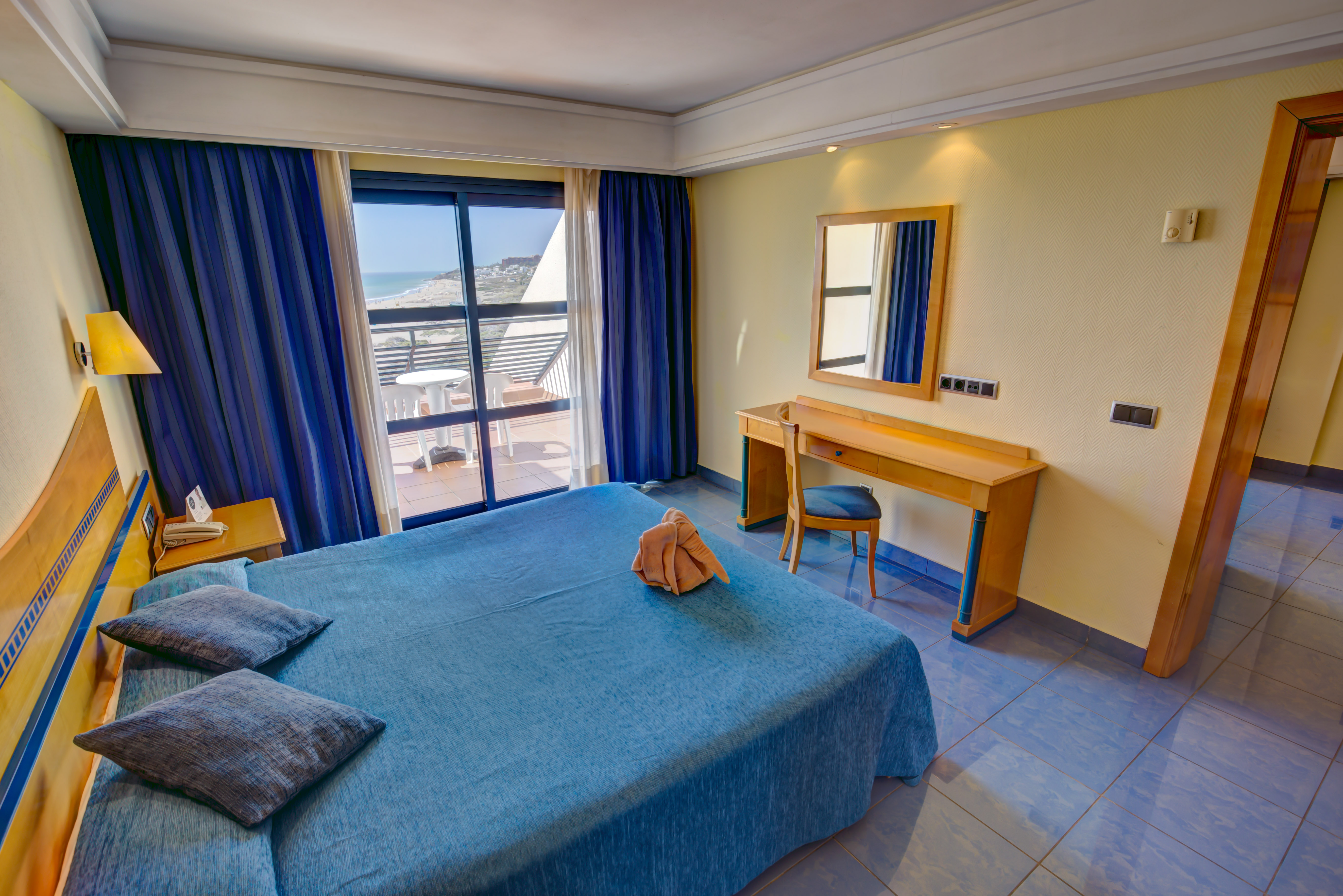 Double or Twin Standard