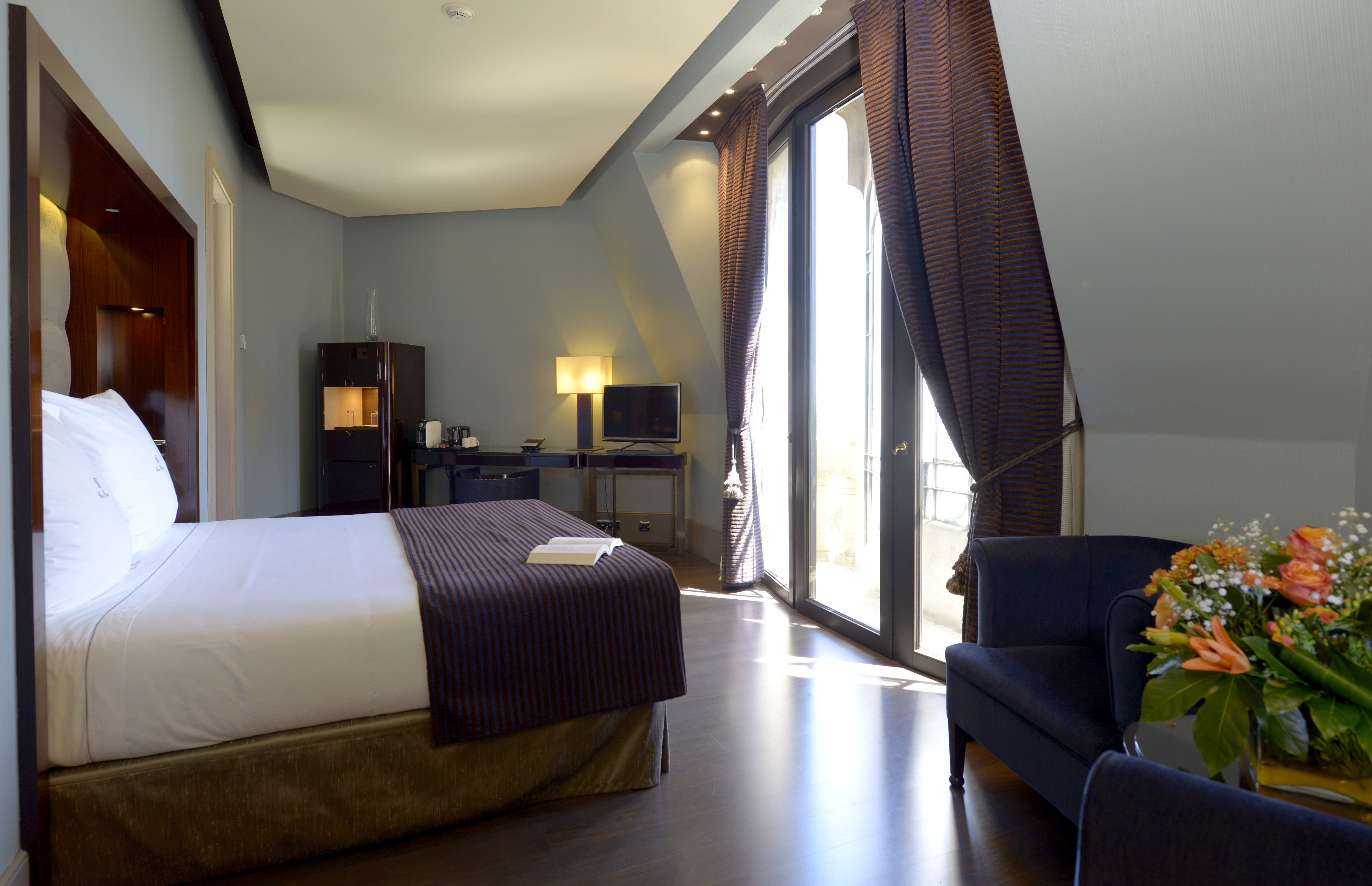 Double Single Superior