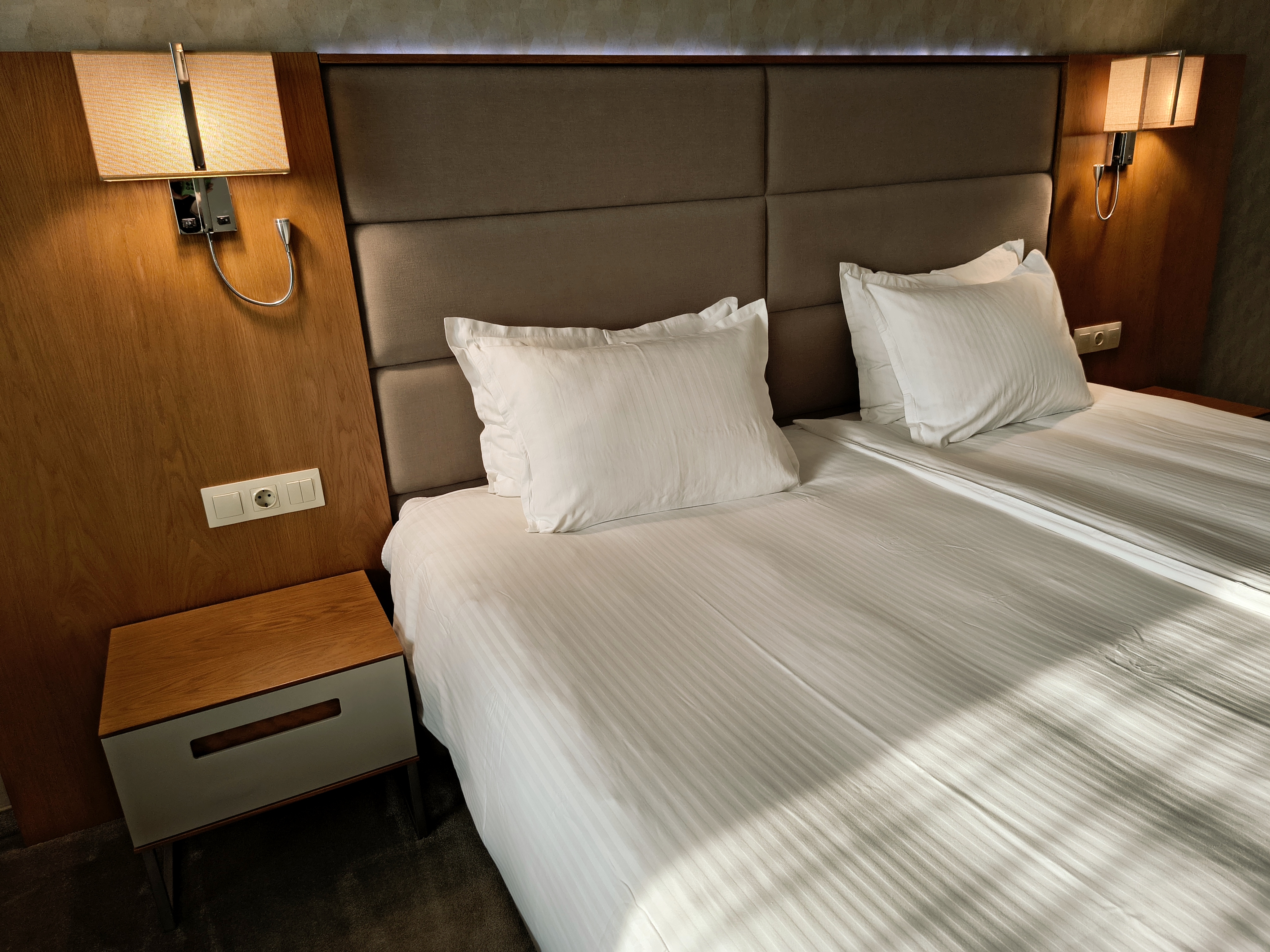 Double Executive King Bed