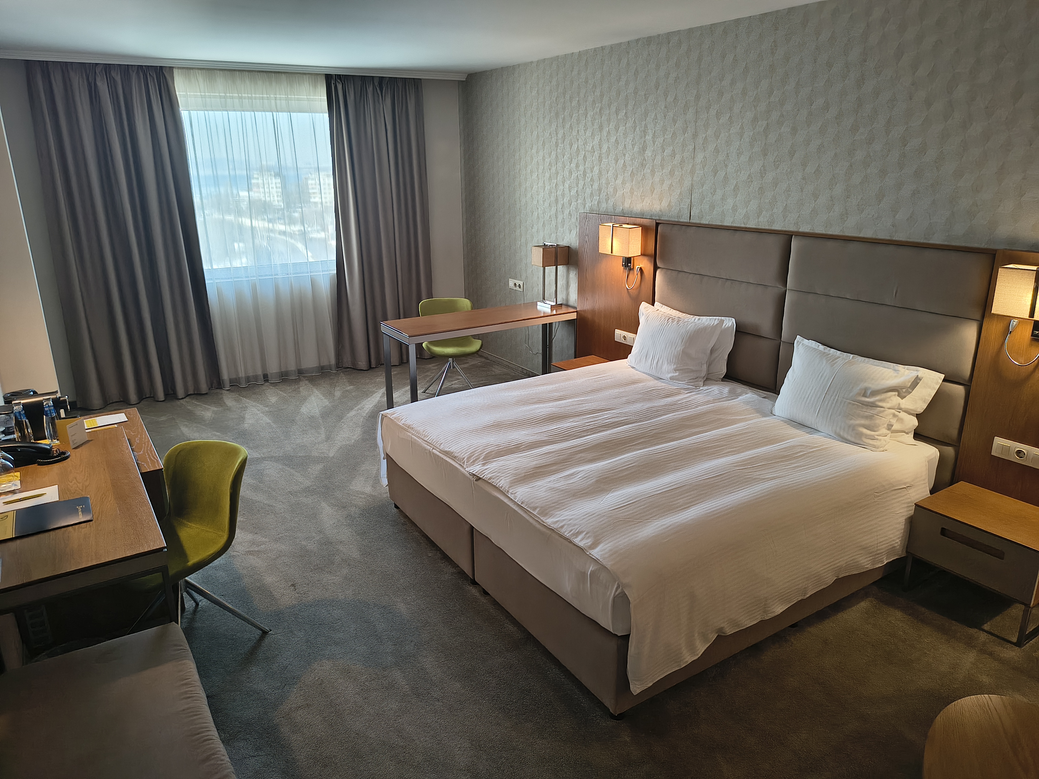 Double Executive King Bed