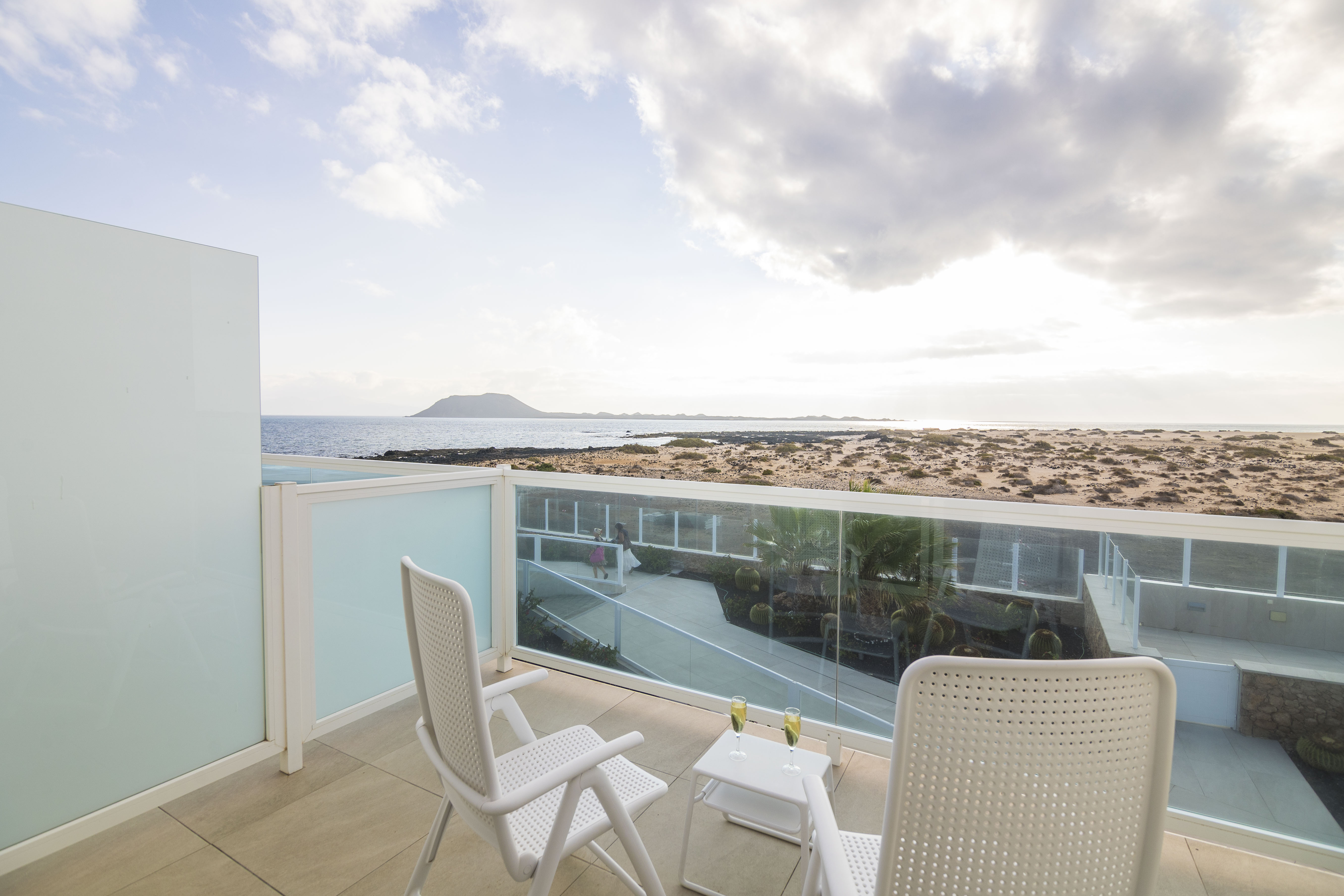 Double or Twin Sea View Capacity 2