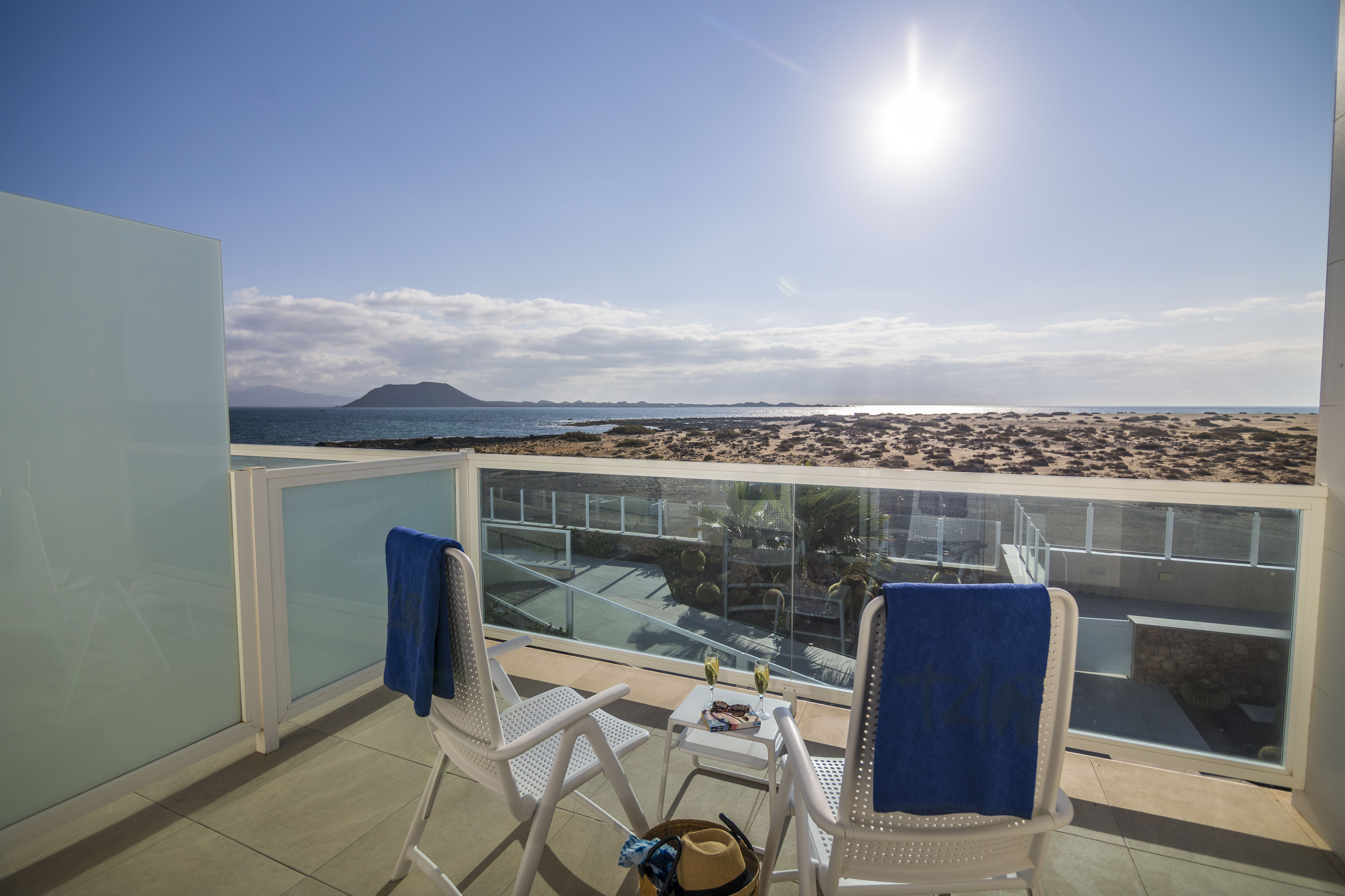 Double or Twin Sea View Capacity 2