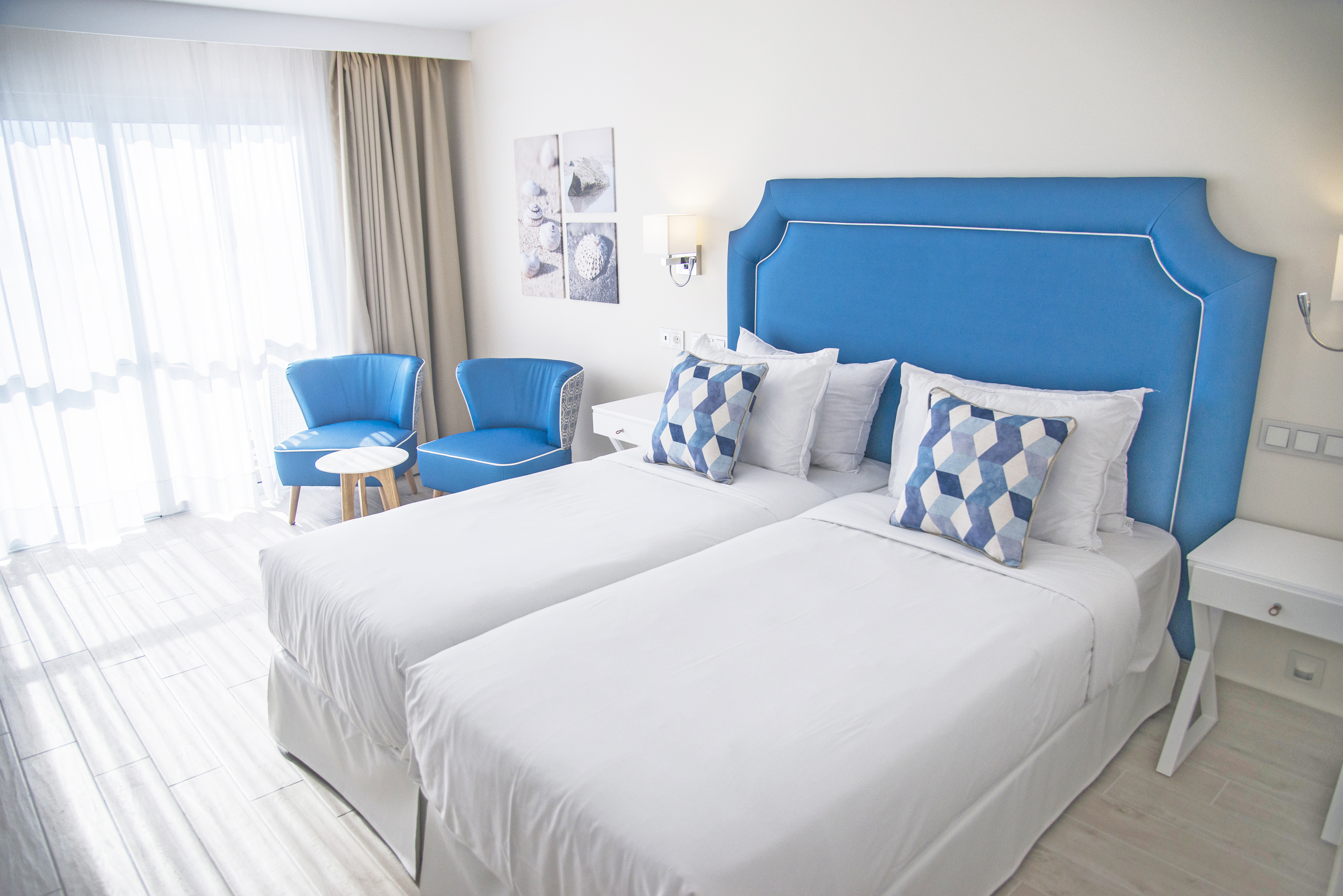 Double or Twin Sea View Capacity 2