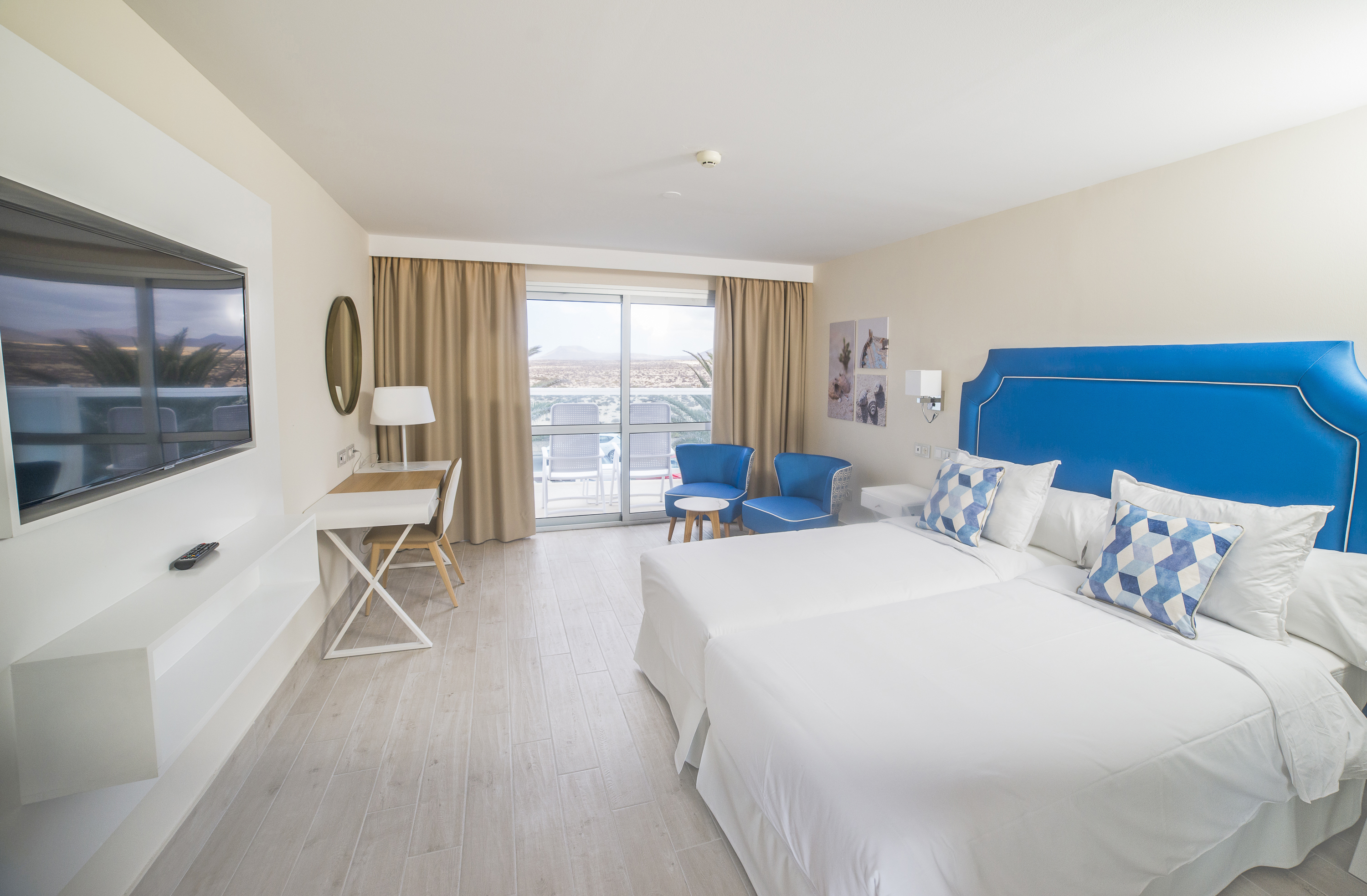 Double or Twin Sea View Capacity 2