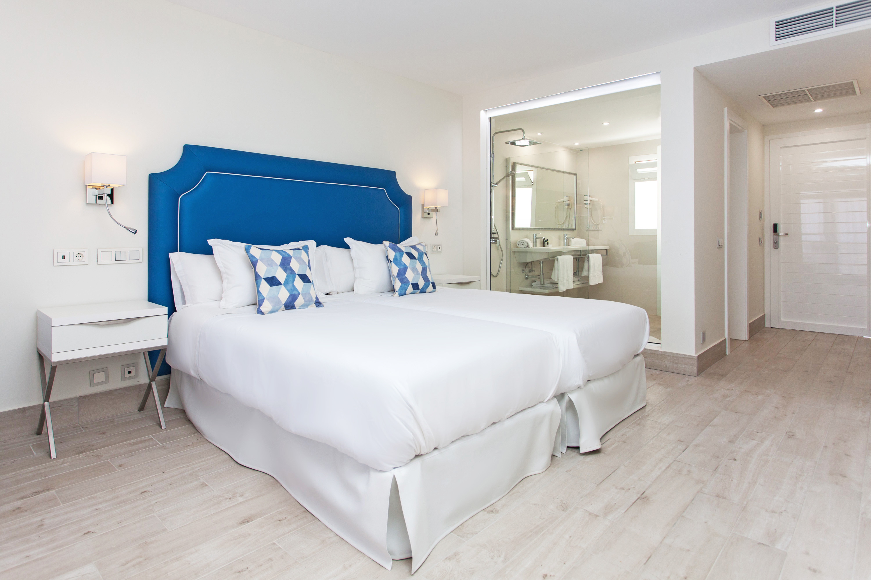 Double or Twin Sea View Capacity 4