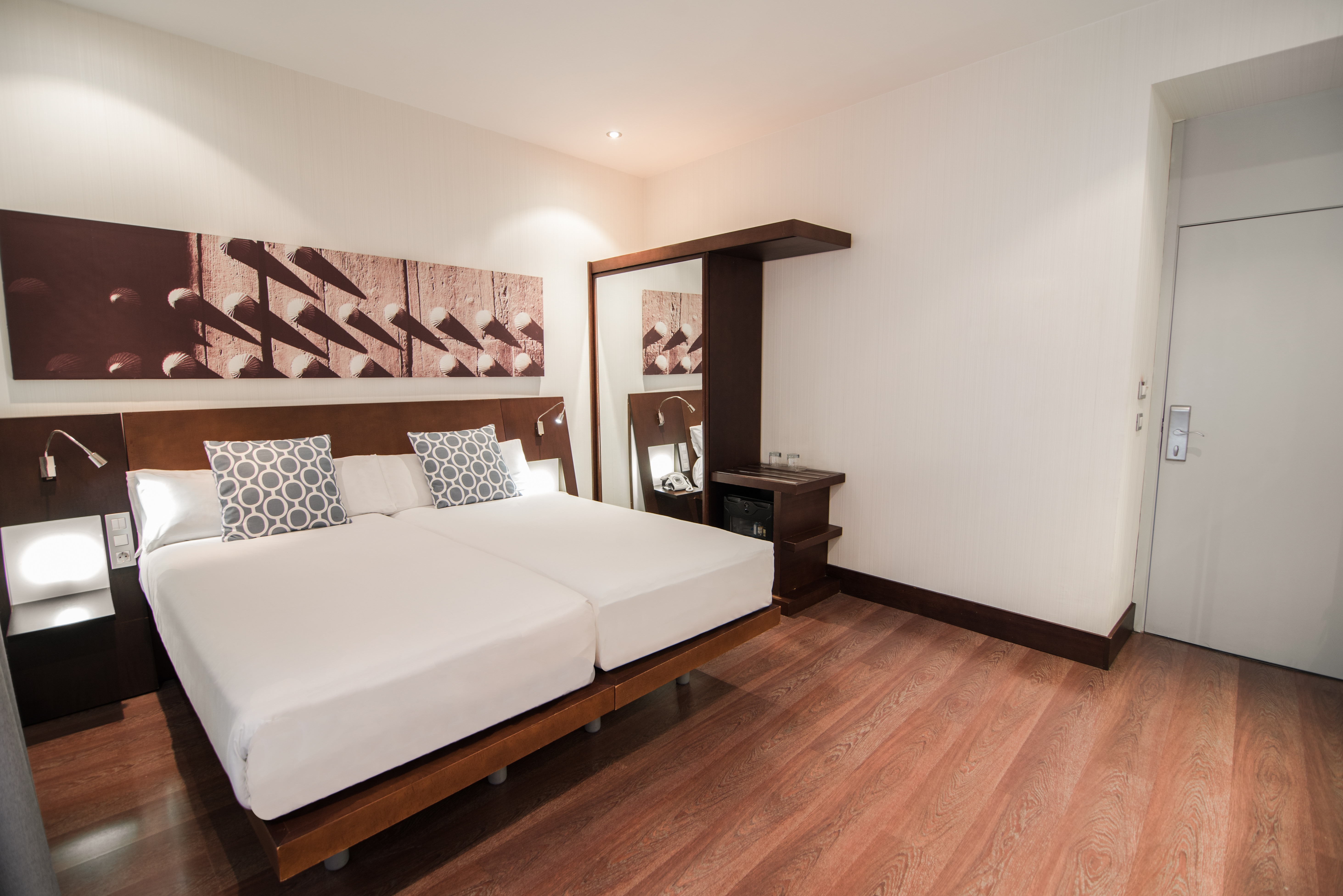 Double or Twin Standard