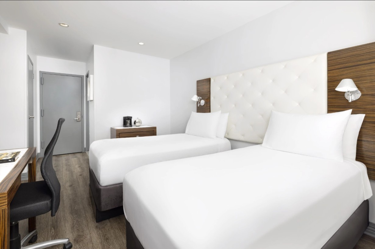 Twin Two Beds