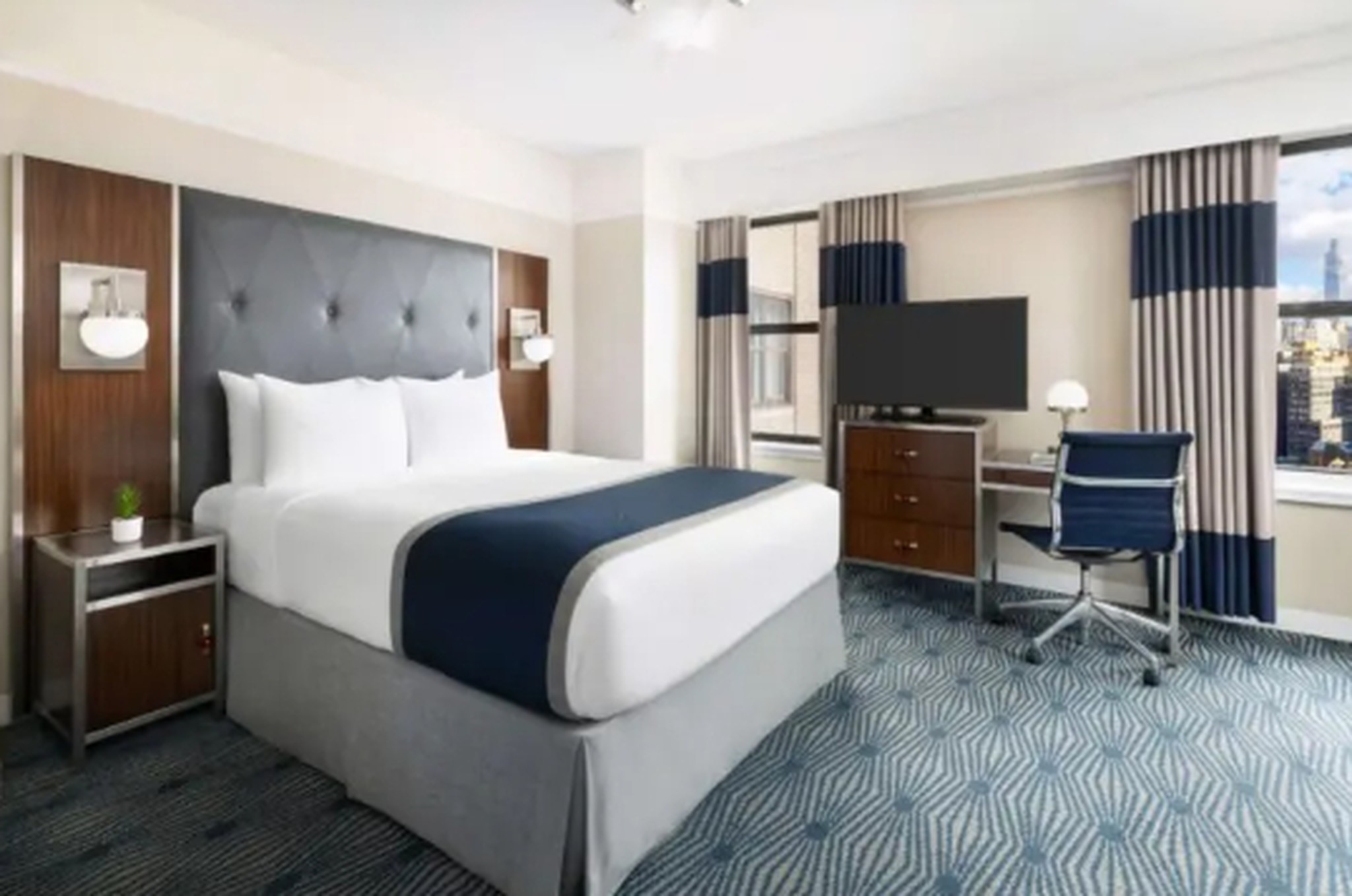 Room Premium Queen Bed