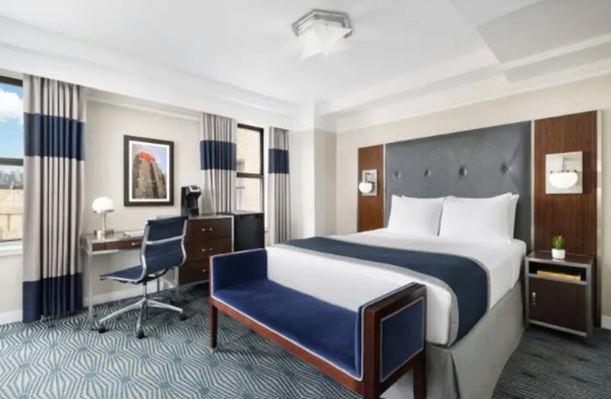 Double Executive Queen Bed