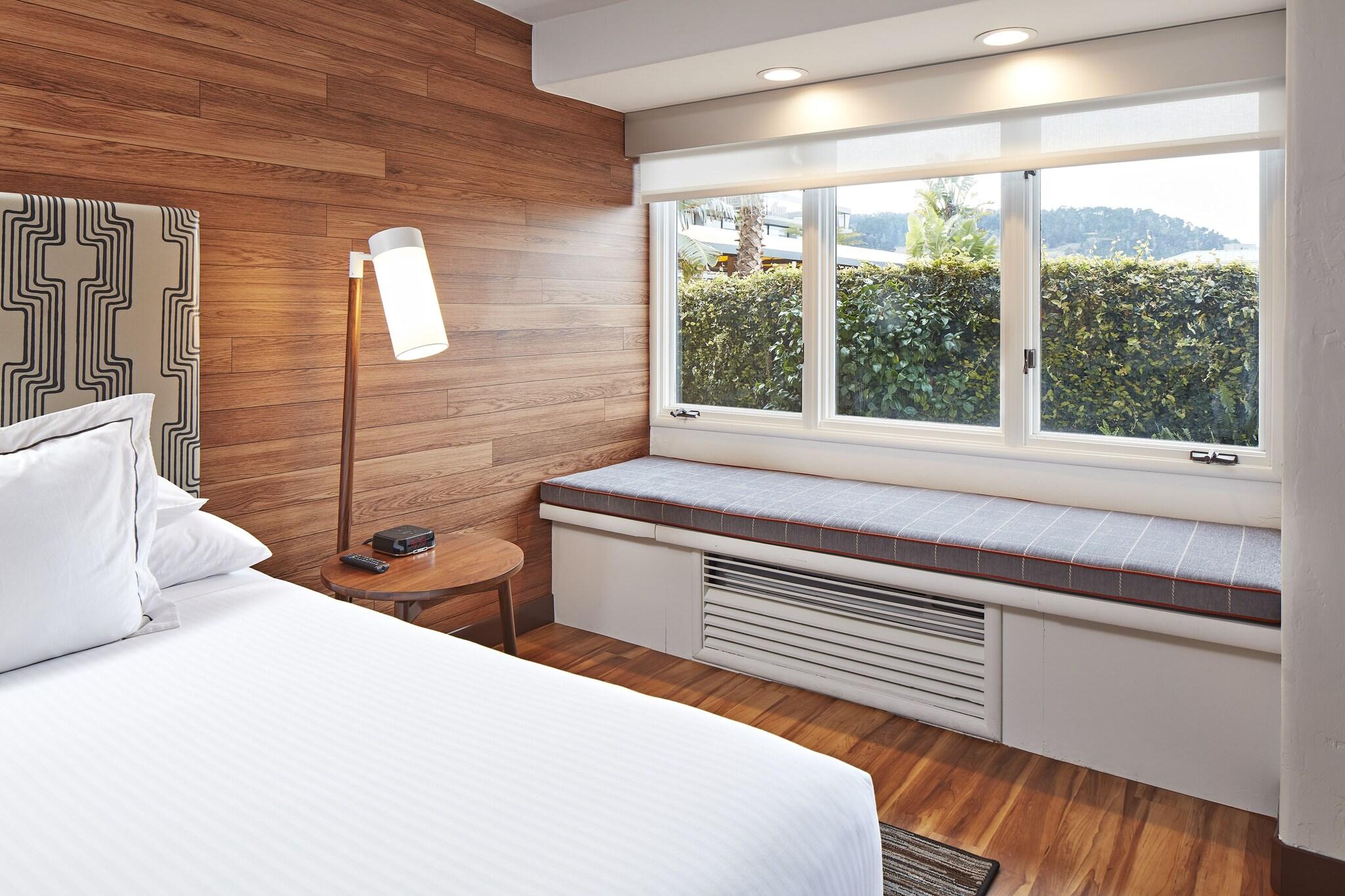 Room Accessible-two Queen Beds