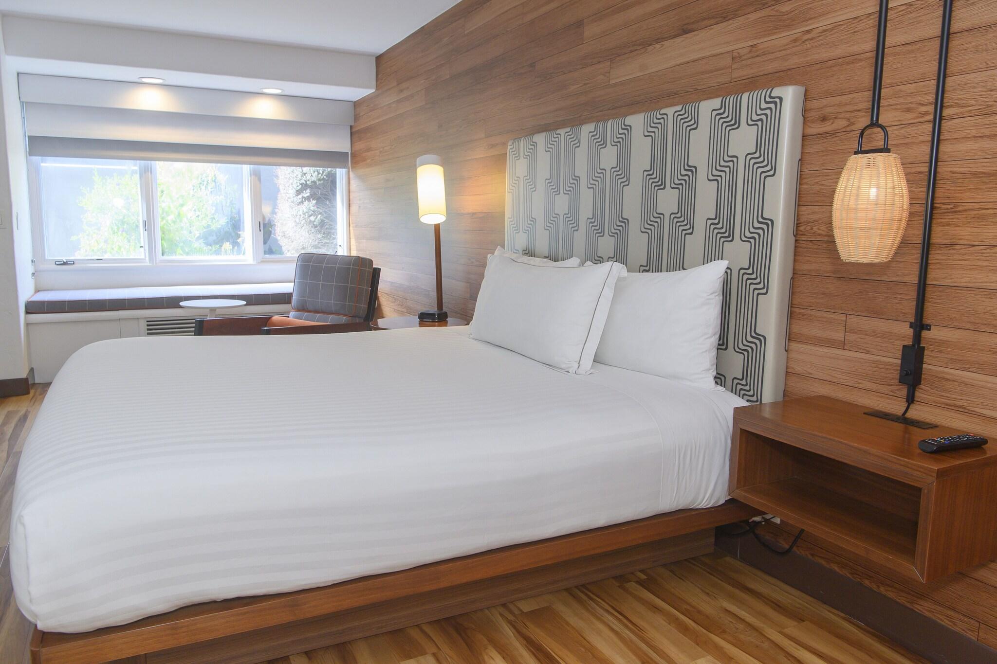 Double Accessible King Size Bed