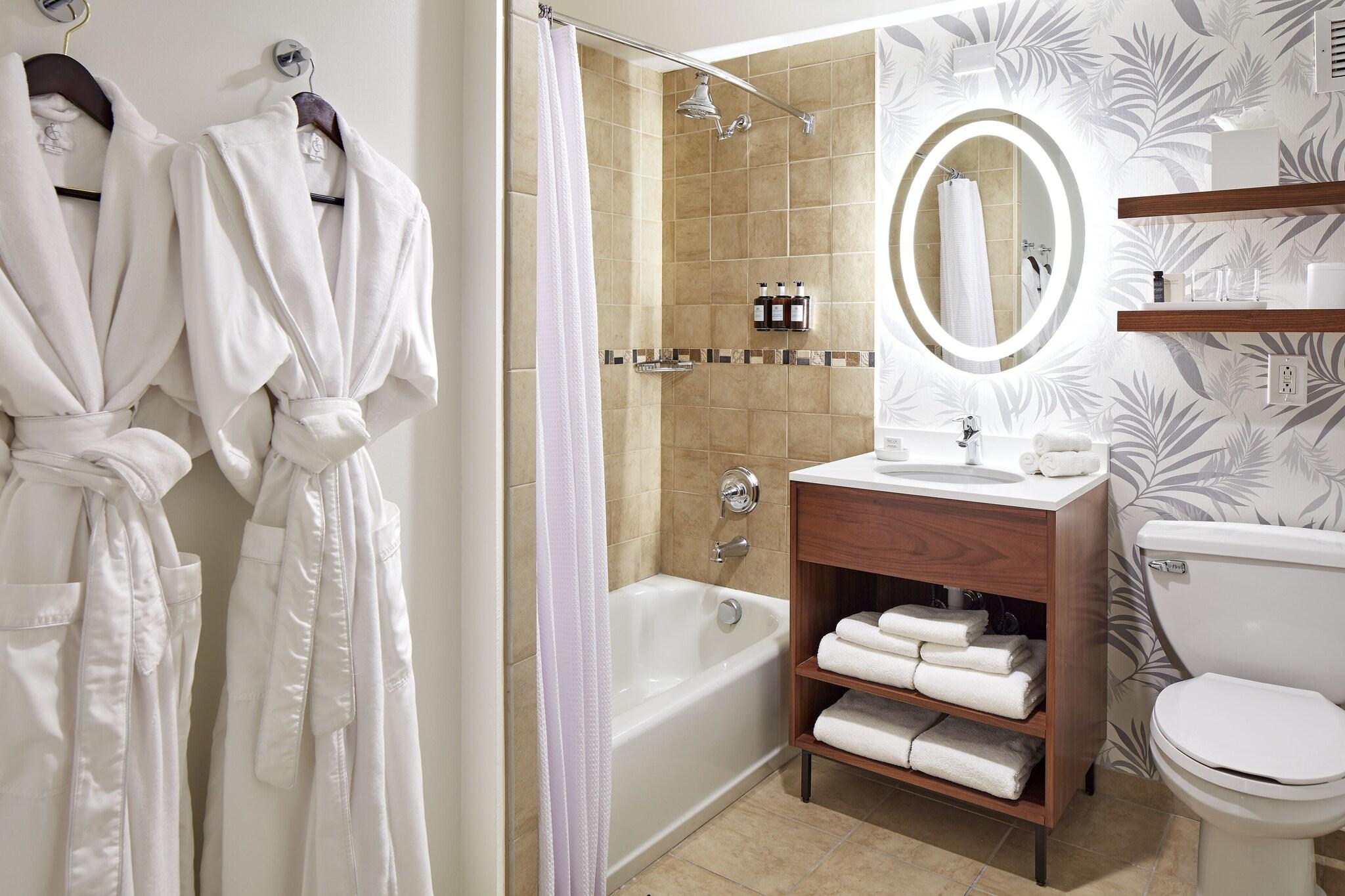 Double Deluxe Two Queen Beds