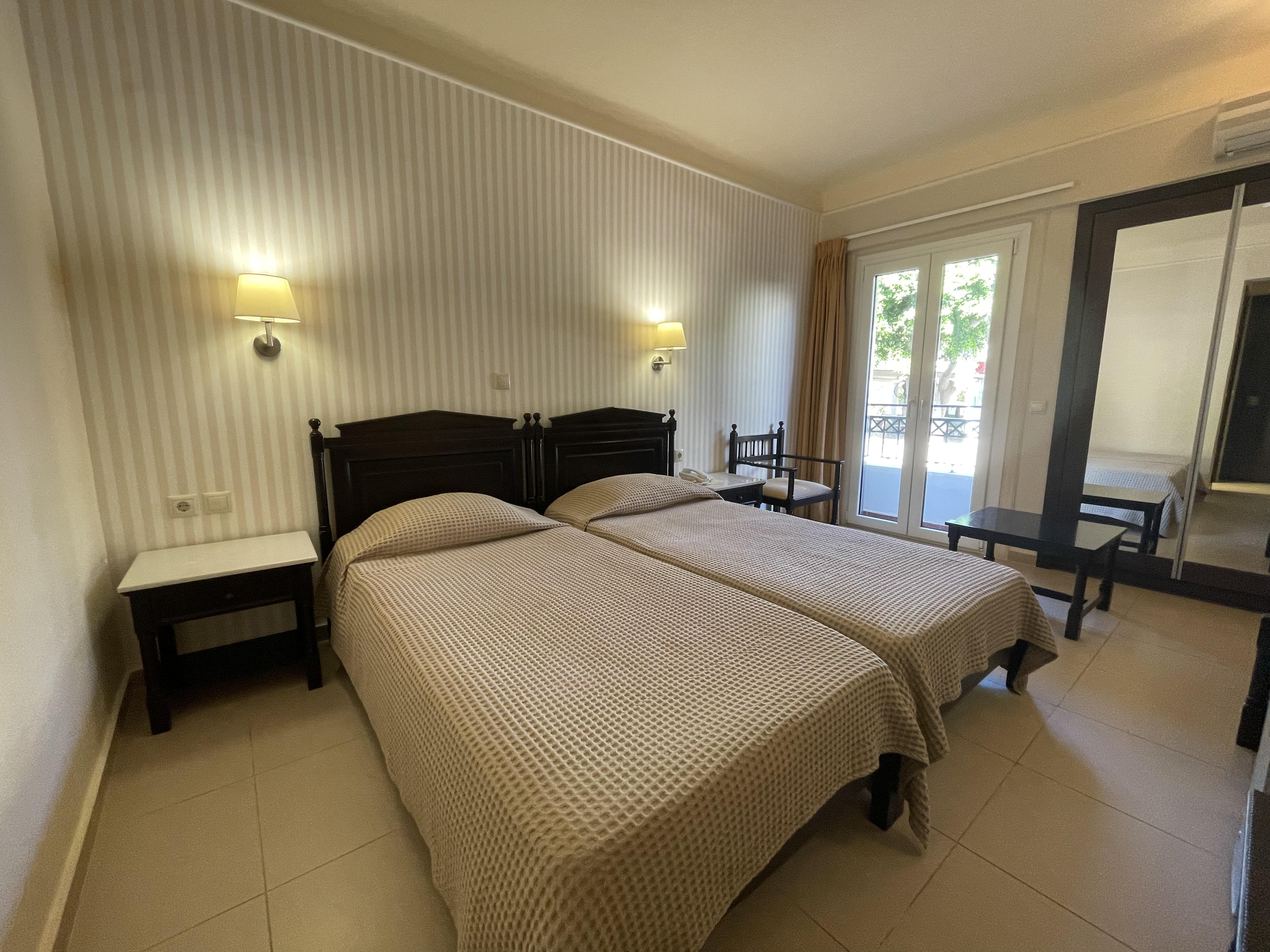 Double or Twin Standard