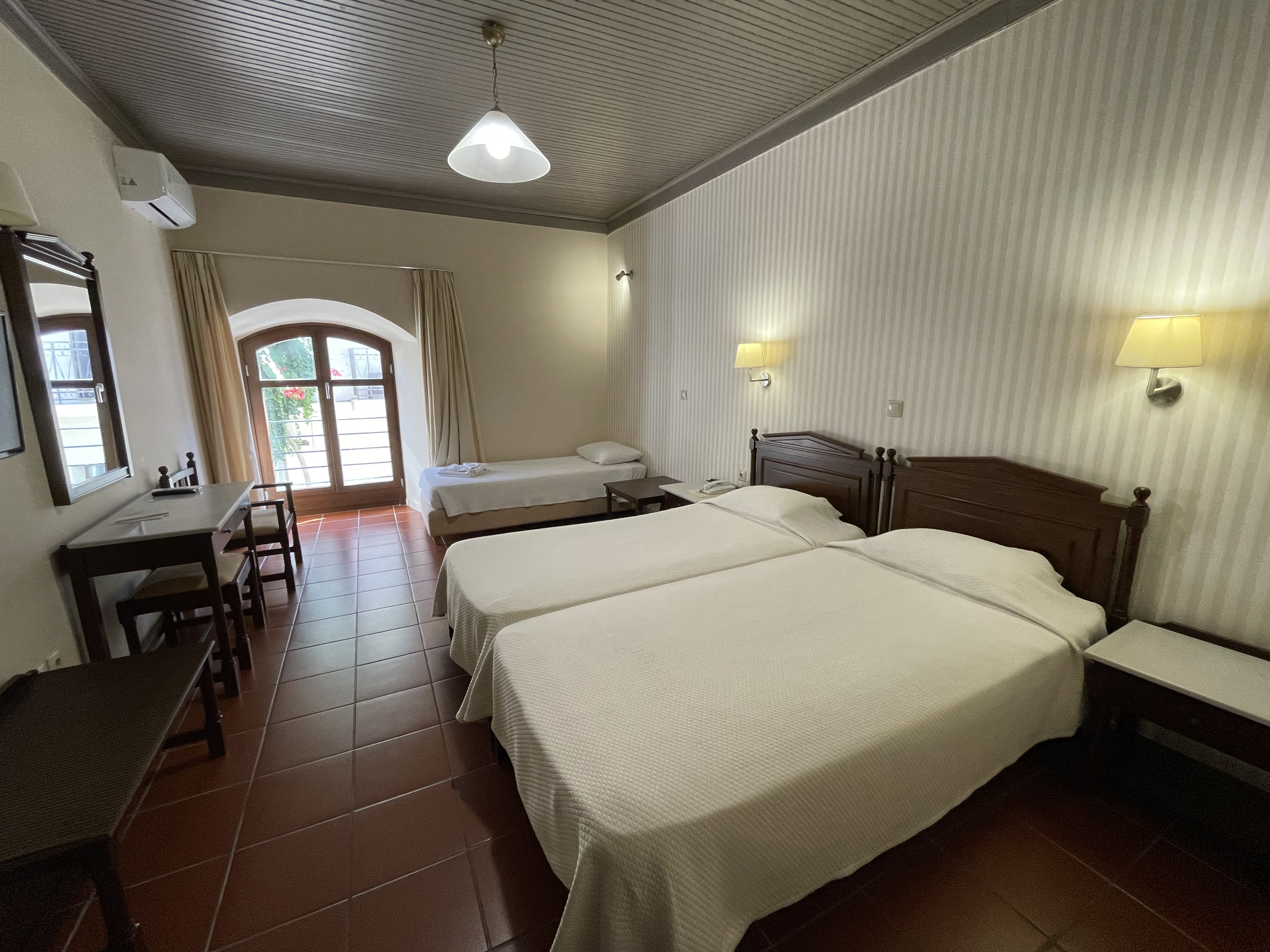 Double or Twin Standard