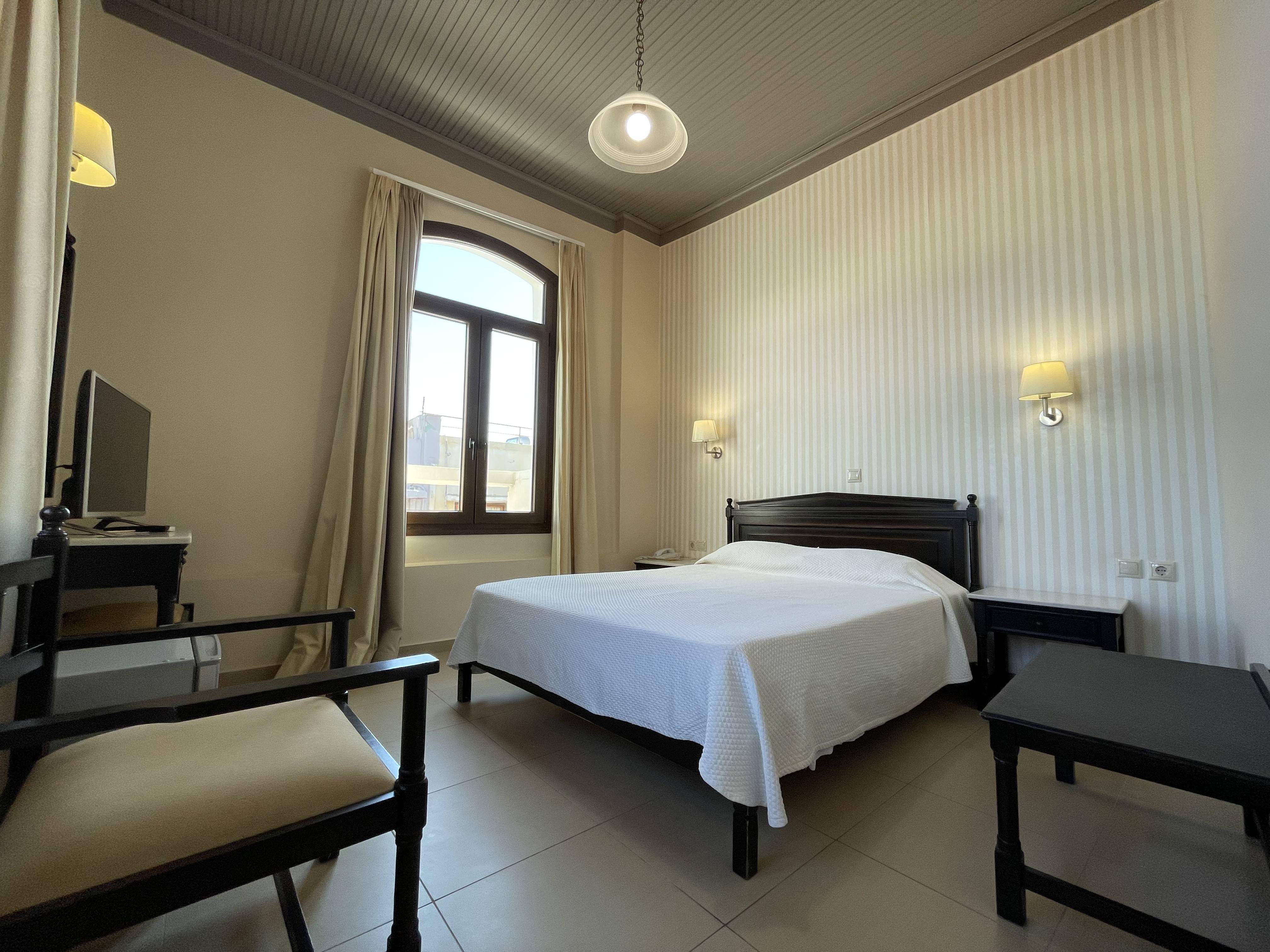 Double or Twin Standard