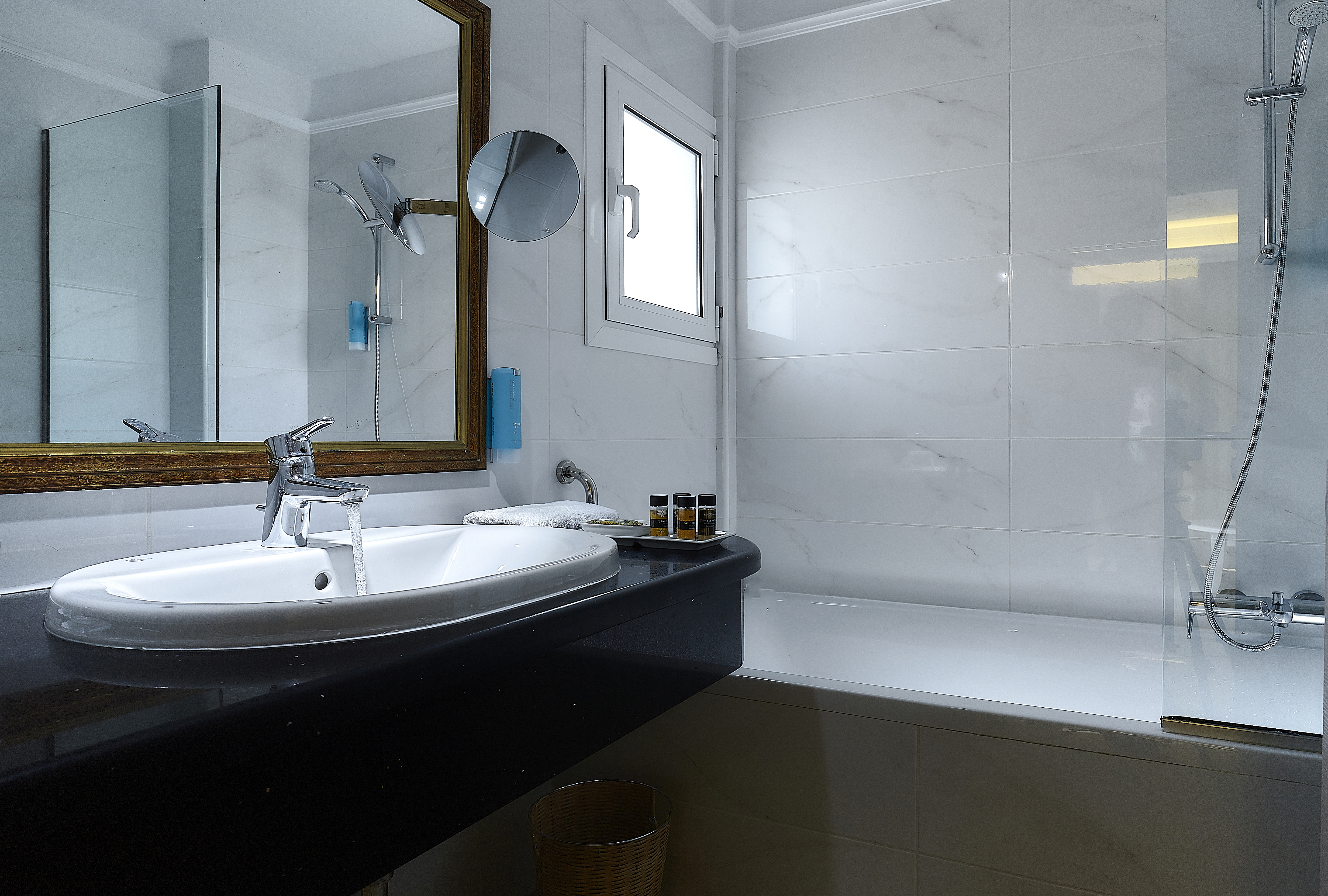 Family Room Garden View One Bedroom