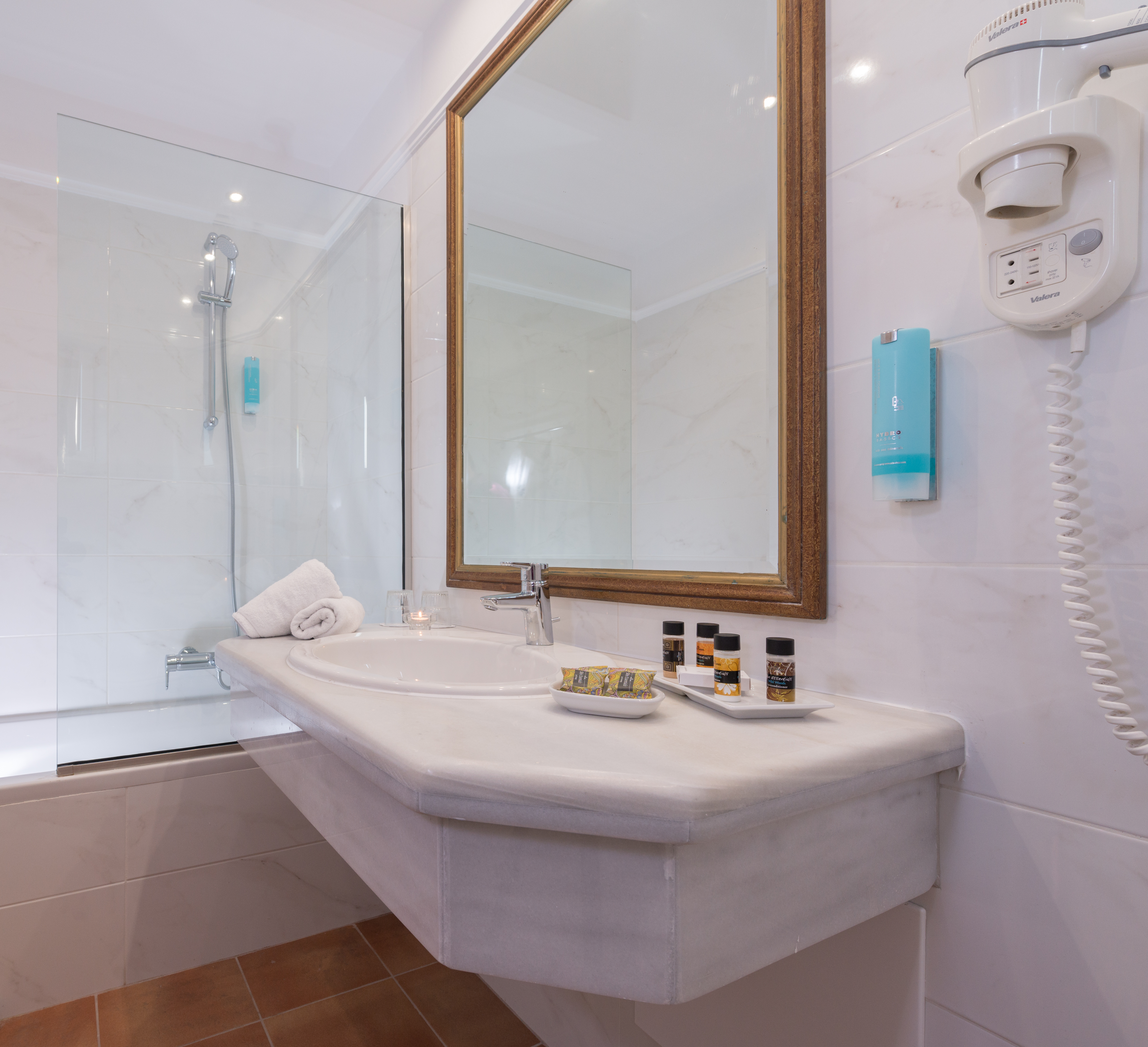 Double or Twin Sea View