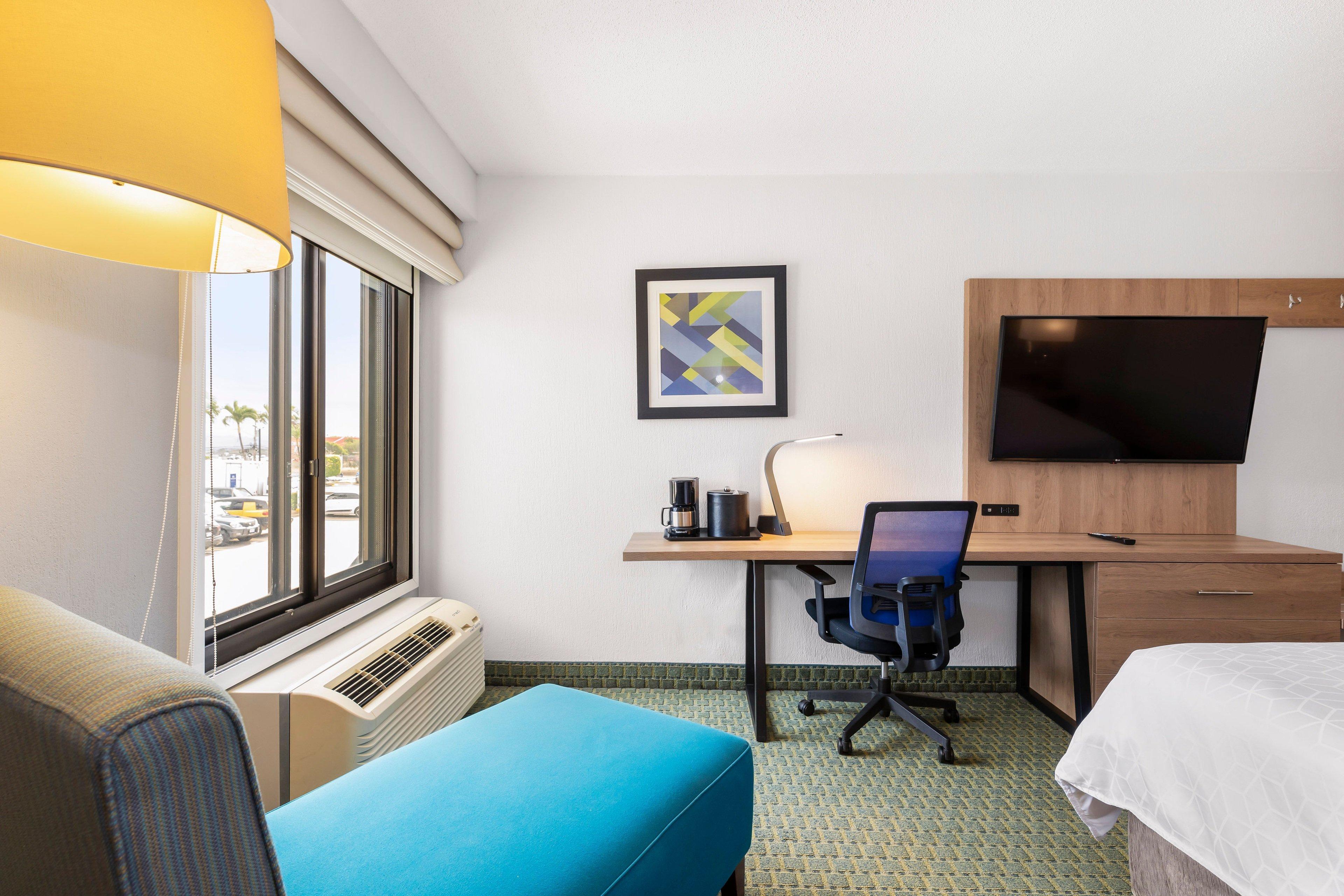 Double Pool View King Bed