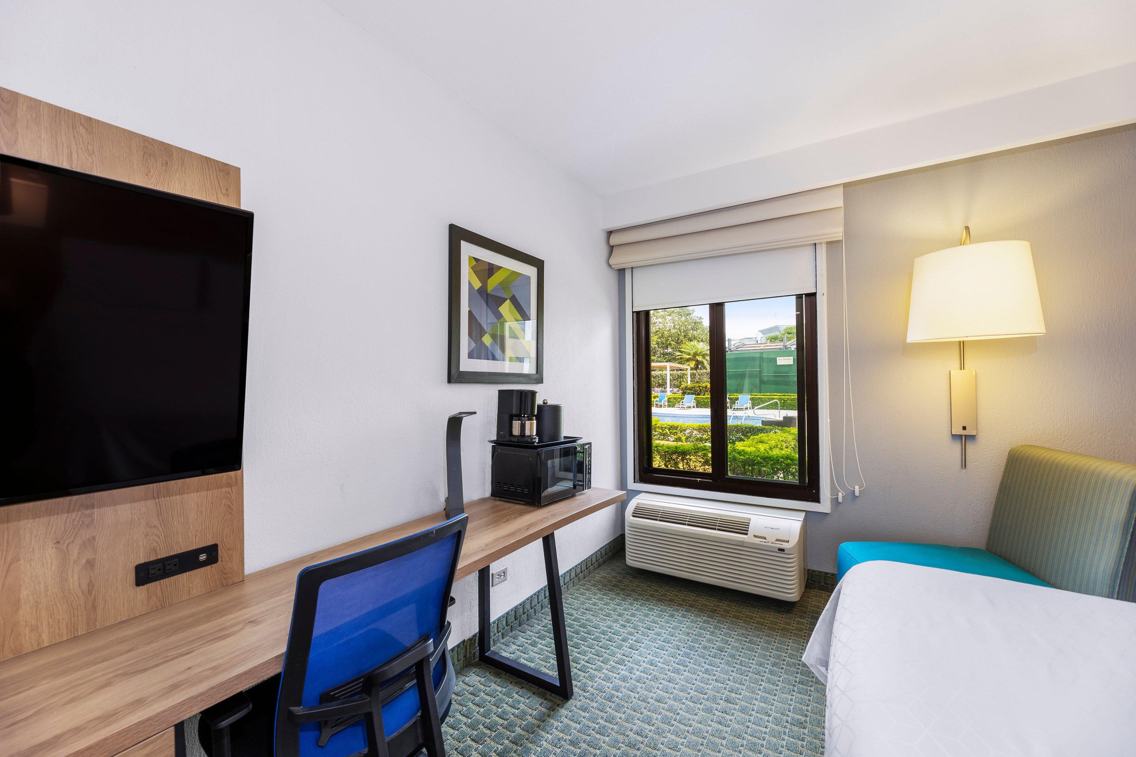 Double Two Queen Beds Pool View