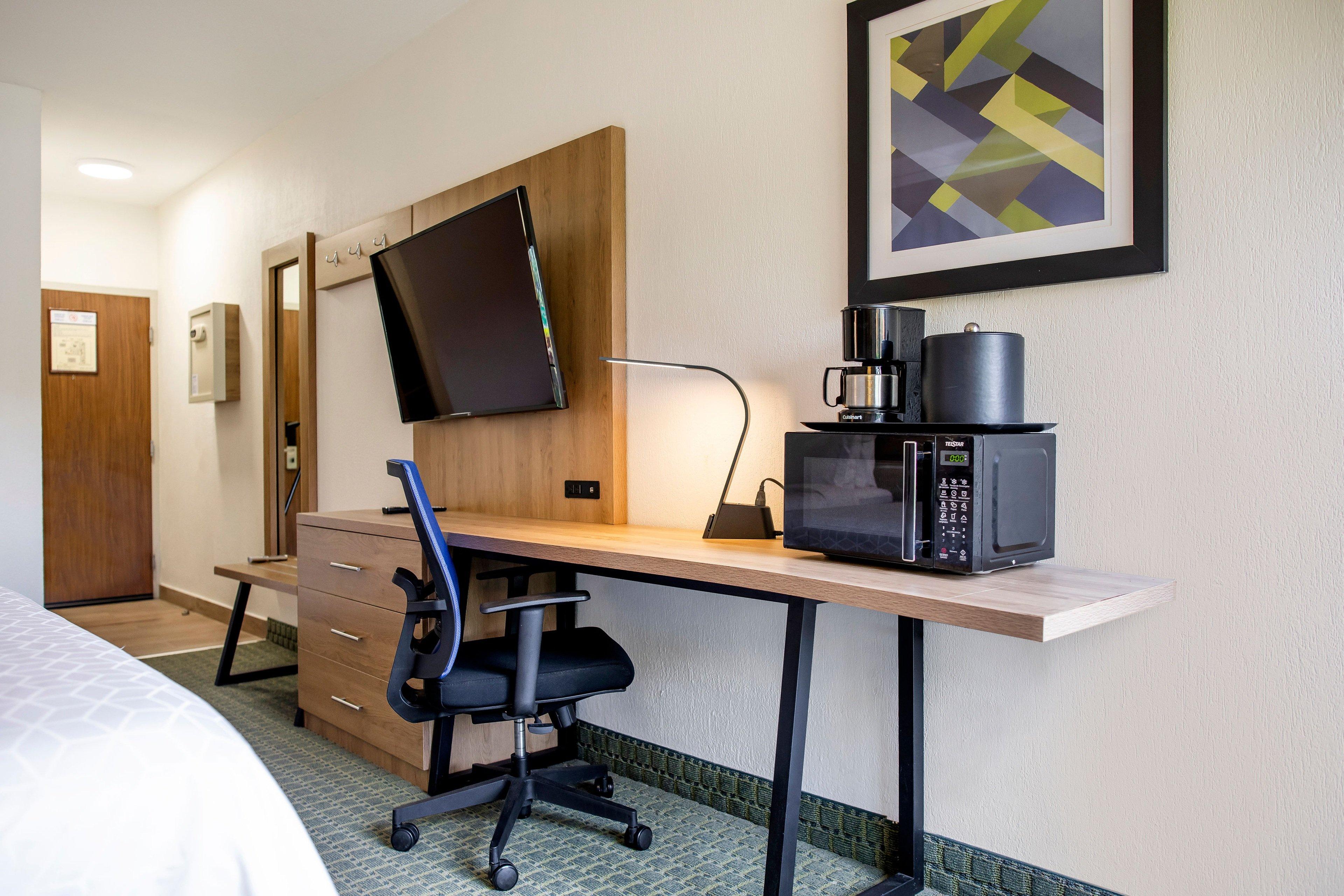 Double Two Queen Beds Pool View