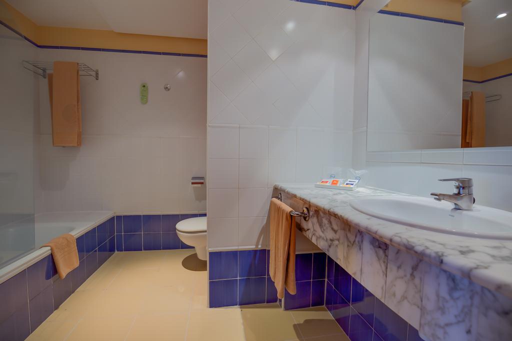 Double or Twin Capacity 3