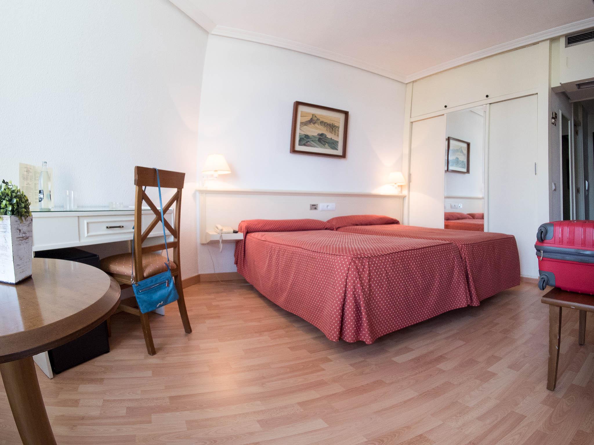 Double or Twin Standard