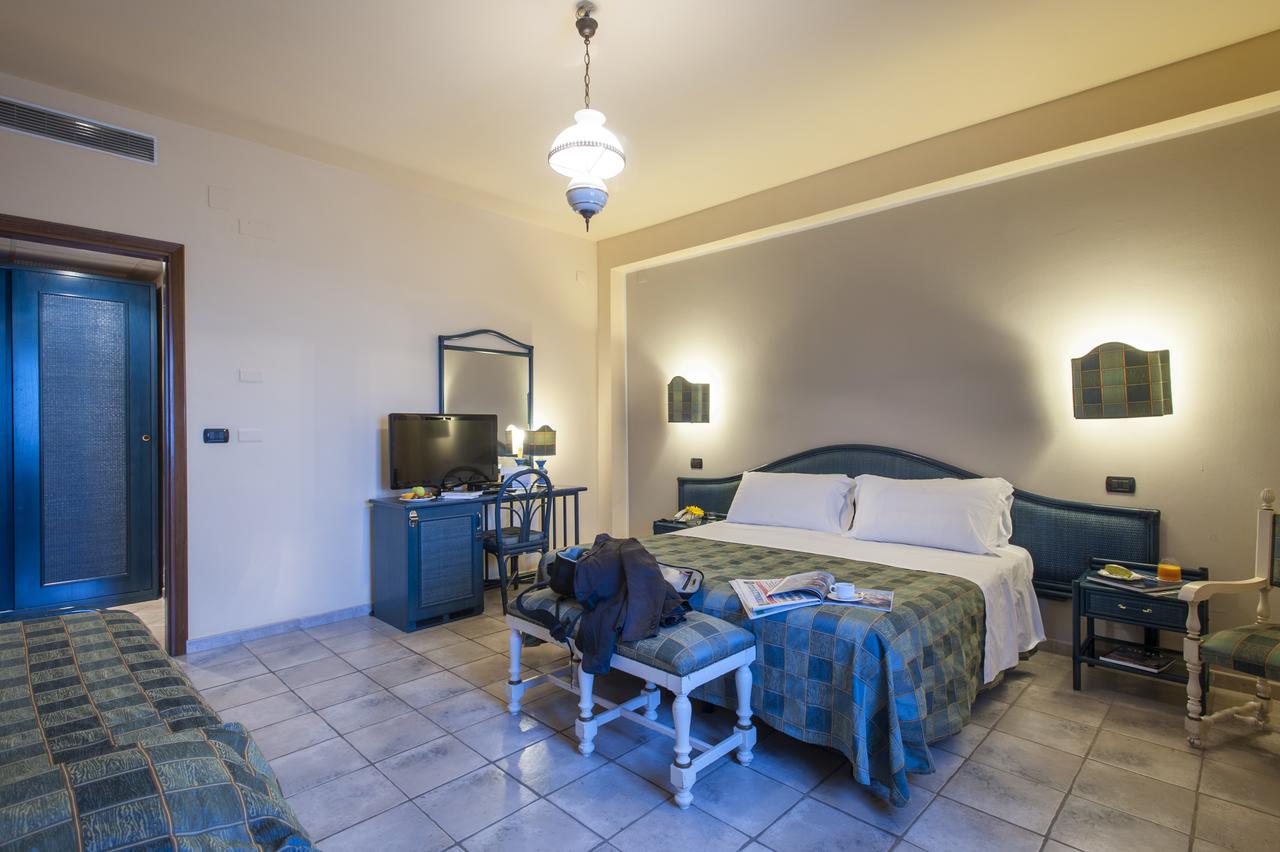 Double or Twin Superior Sea View