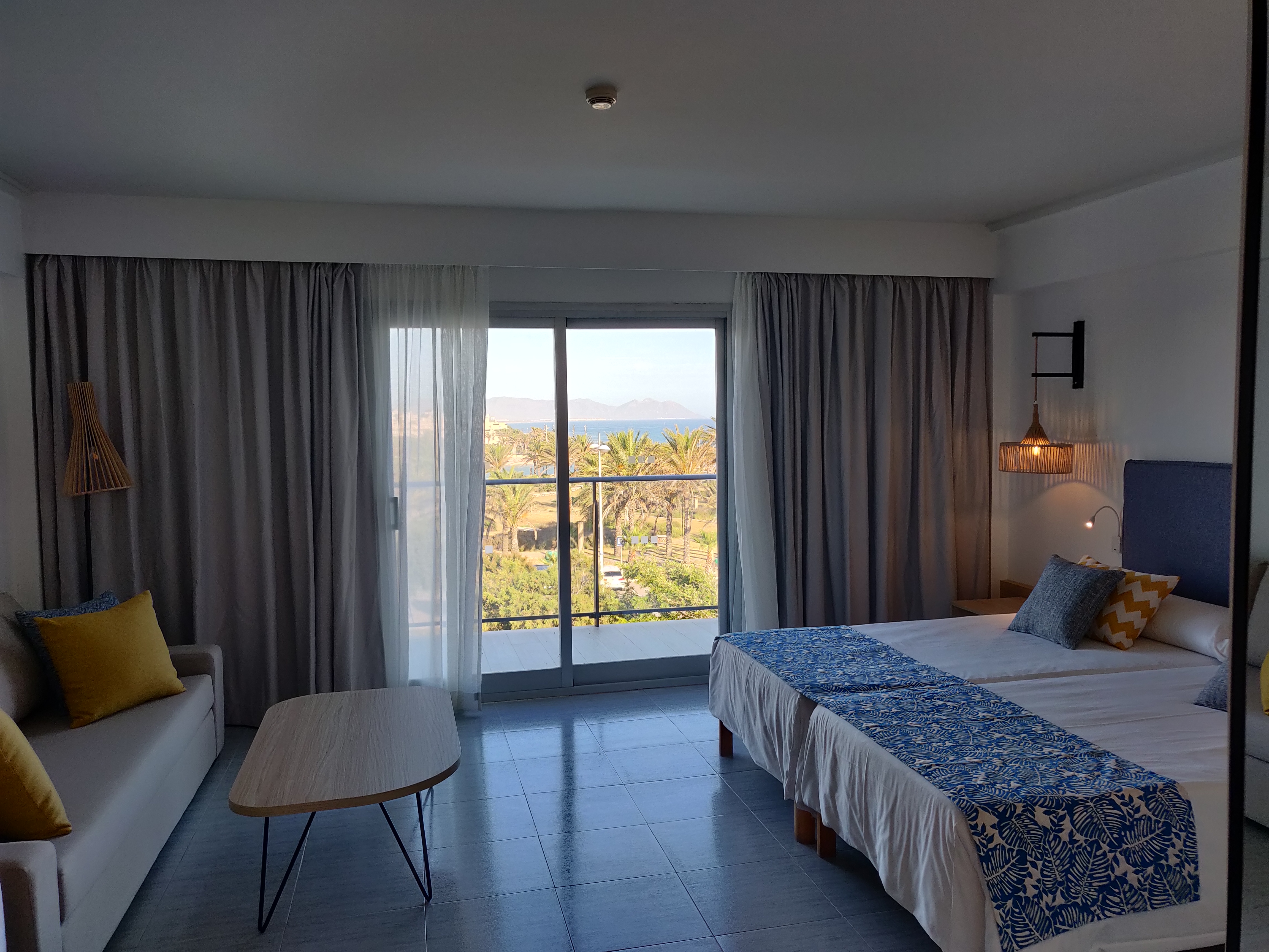 Double Single Sea View