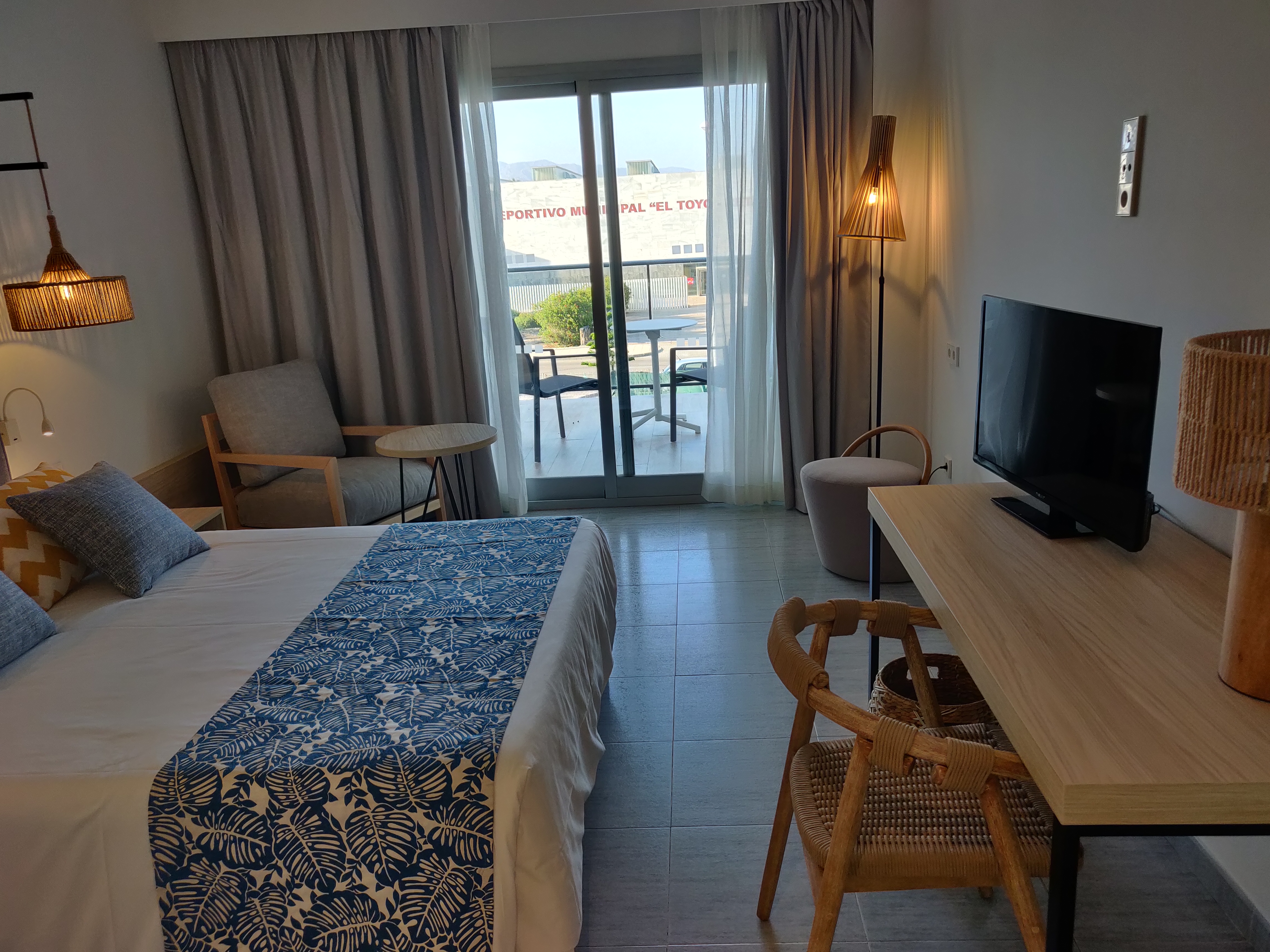 Double or Twin Deluxe