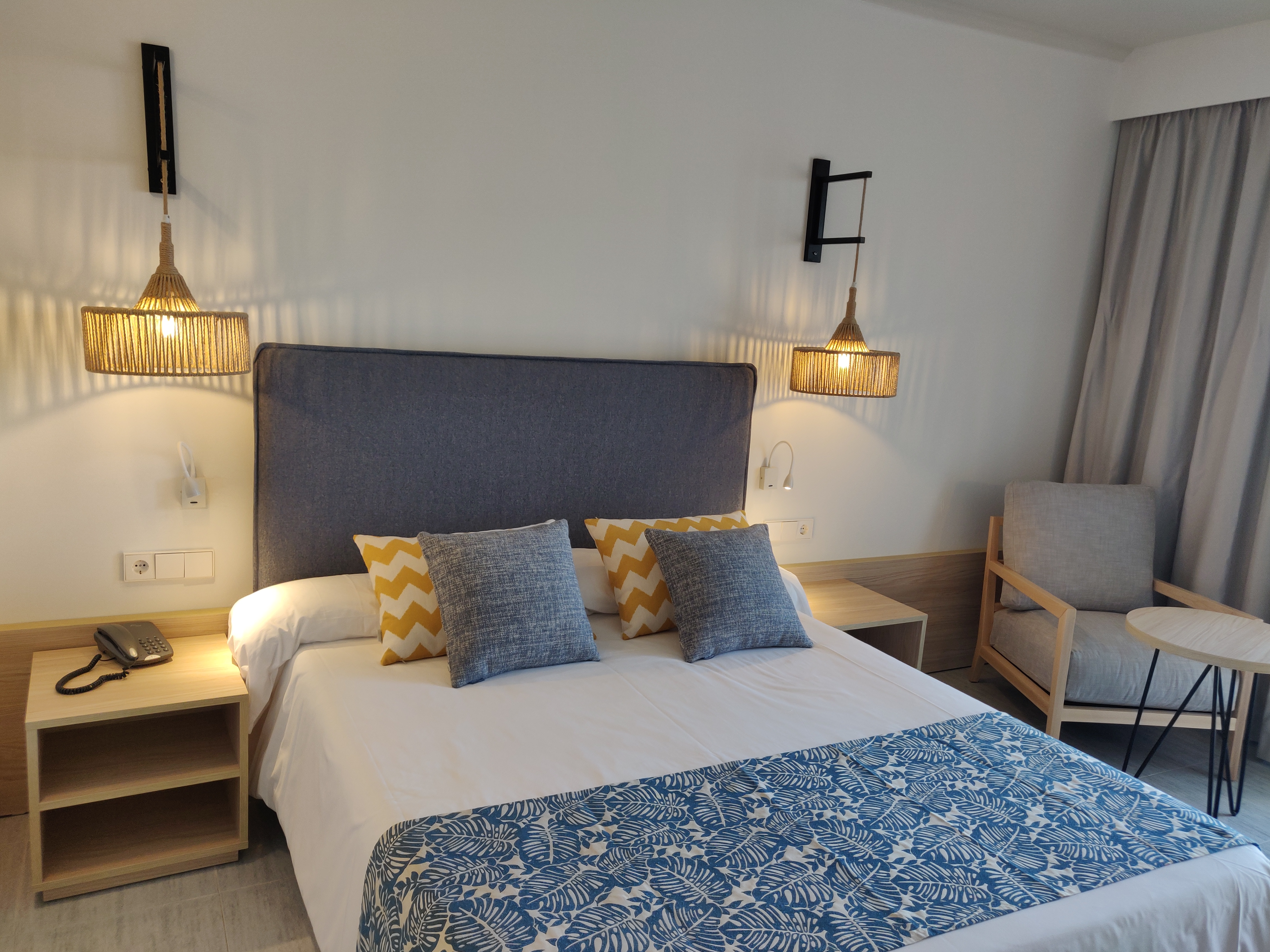 Double Single Deluxe Sea View