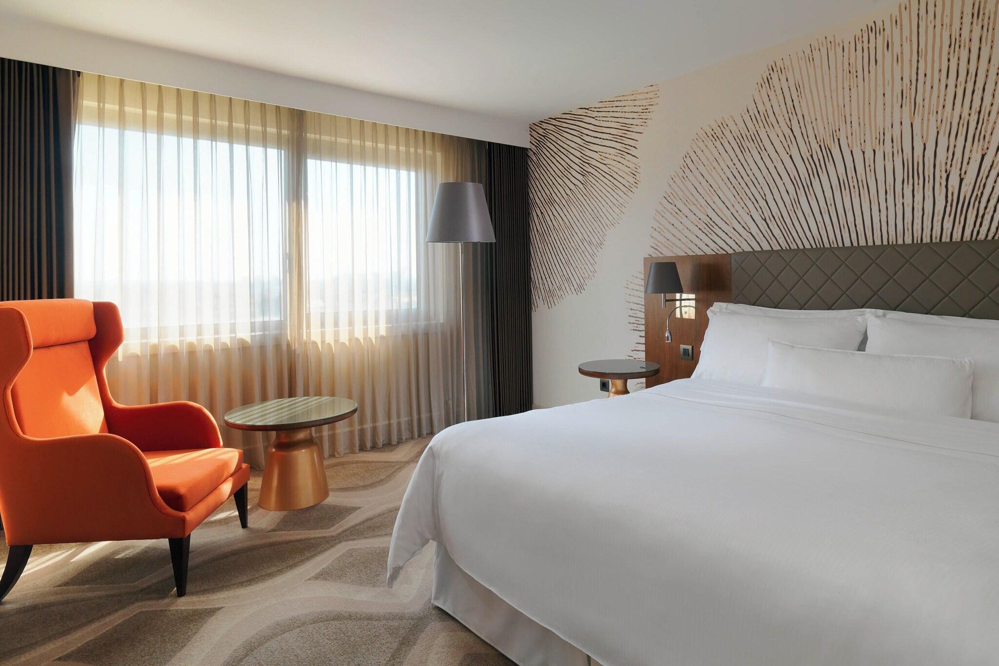Junior Suite King Bed One Bedroom 